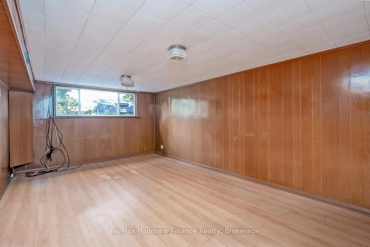 Photo 27 of 543 Pinegrove Road, Oakville, West — HOMEH