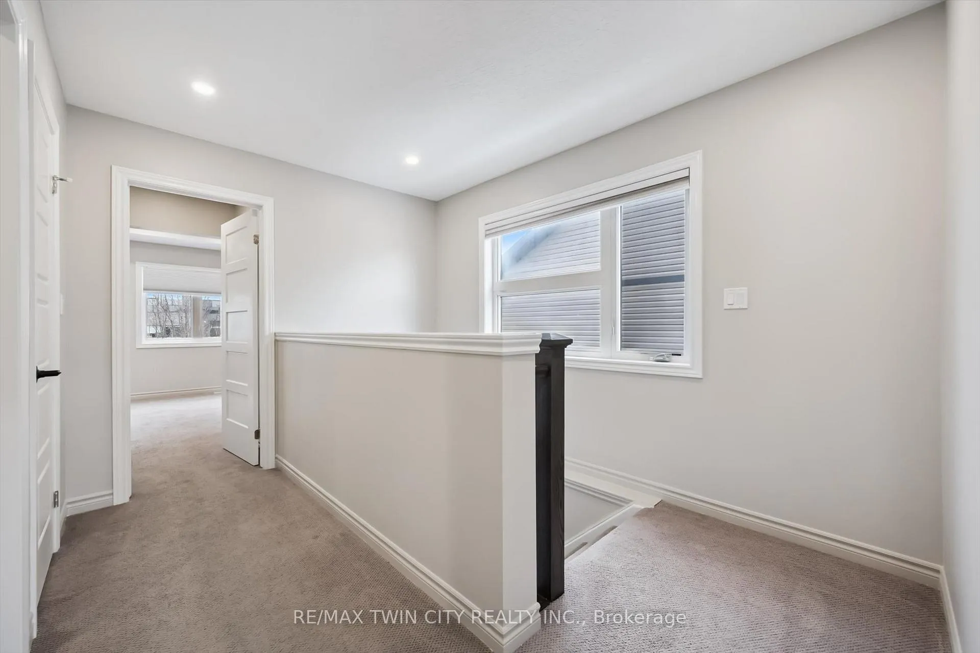 Photo 11 of 108 Hawkins Drive, Guelph, Pineridge/Westminster Woods — HOMEH