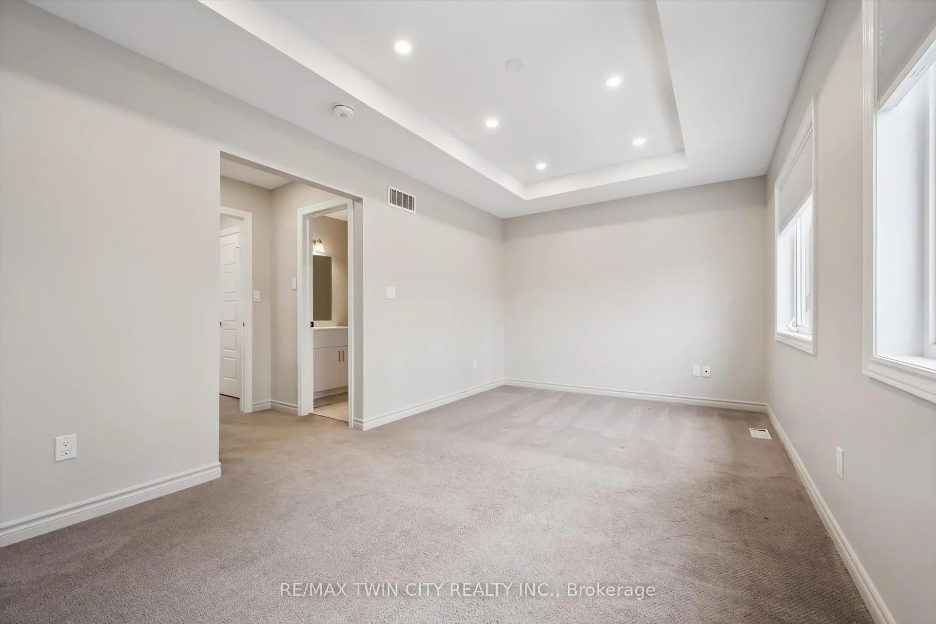 Photo 13 of 108 Hawkins Drive, Guelph, Pineridge/Westminster Woods — HOMEH