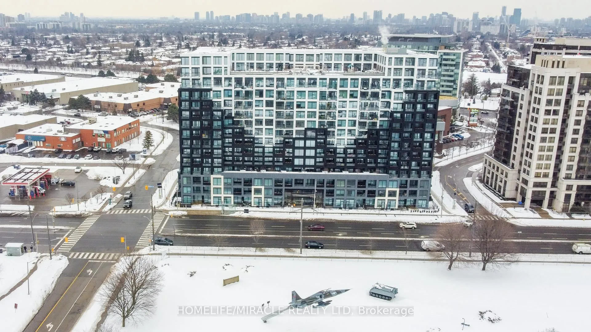 Front of Unit 315, 1100 Sheppard Avenue
