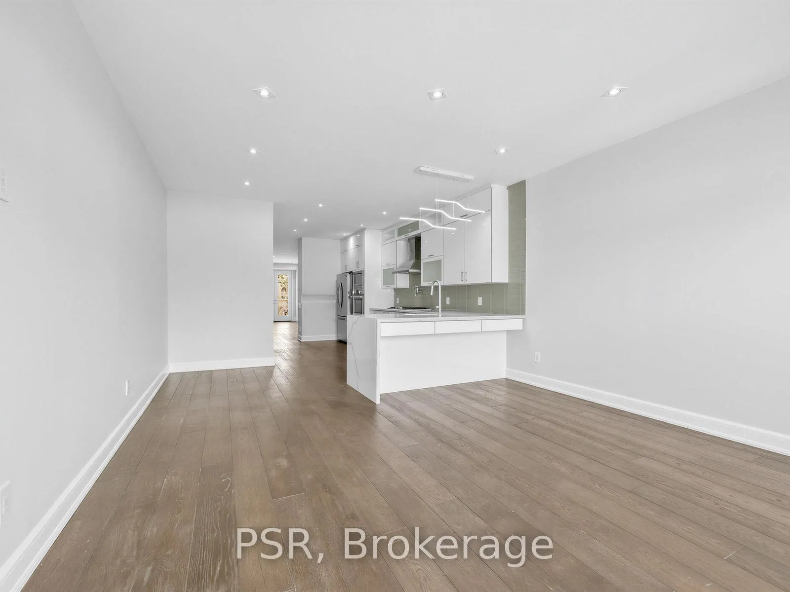 Photo 14 of 520 McRoberts Avenue, Toronto, Caledonia-Fairbank — HOMEH