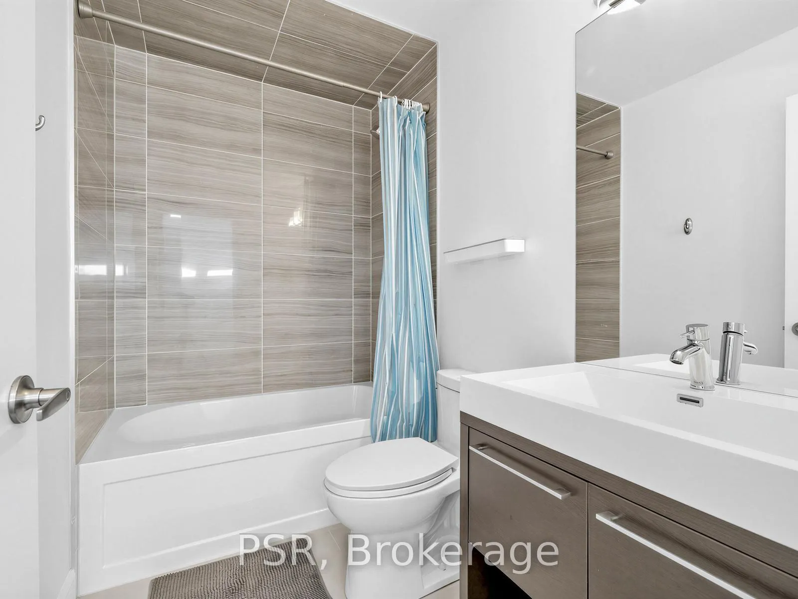Photo 18 of 520 McRoberts Avenue, Toronto, Caledonia-Fairbank — HOMEH