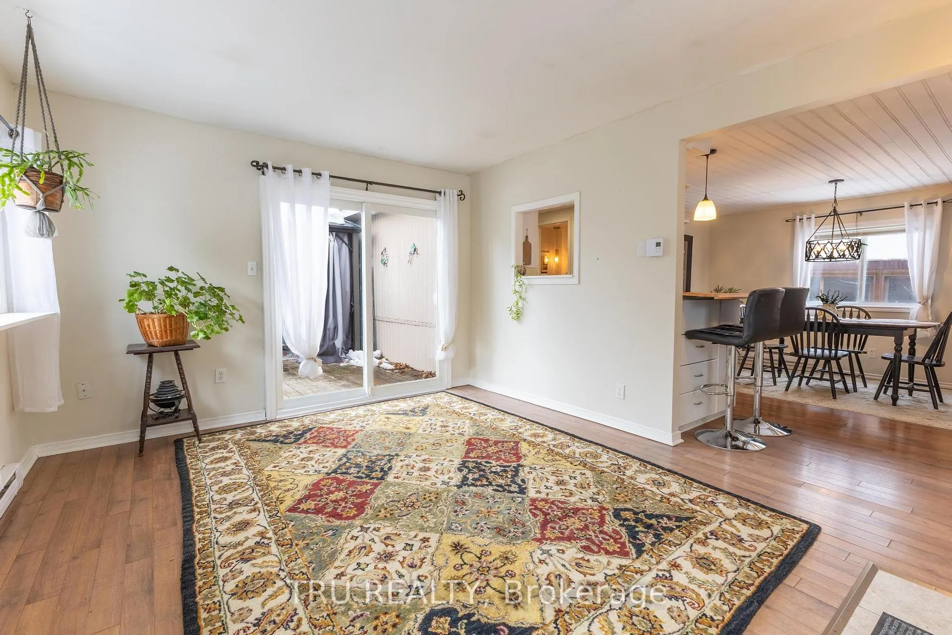 Photo 6 of 19 Maplewood Avenue, Beckwith, Beckwith Twp — HOMEH