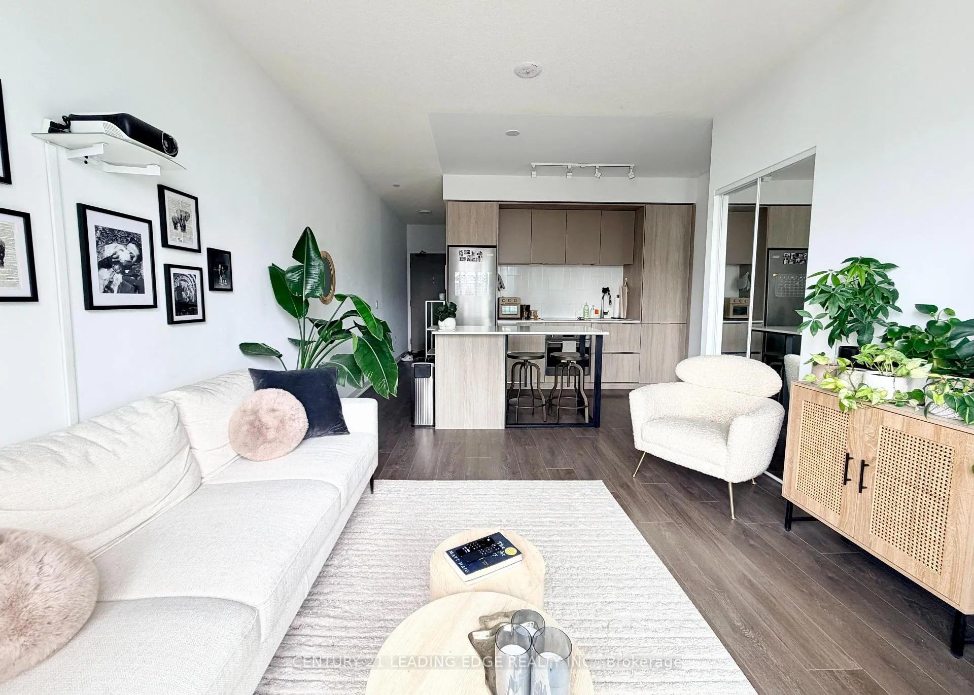 Photo 4 of Unit 1405, 130 River Street, Toronto, Regent Park — HOMEH