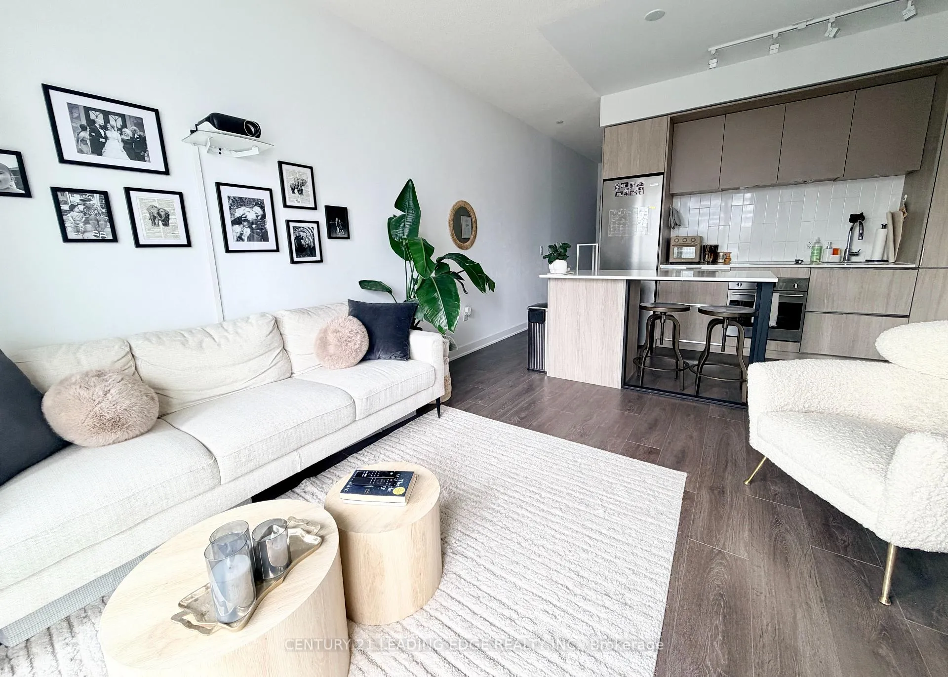 Photo 5 of Unit 1405, 130 River Street, Toronto, Regent Park — HOMEH