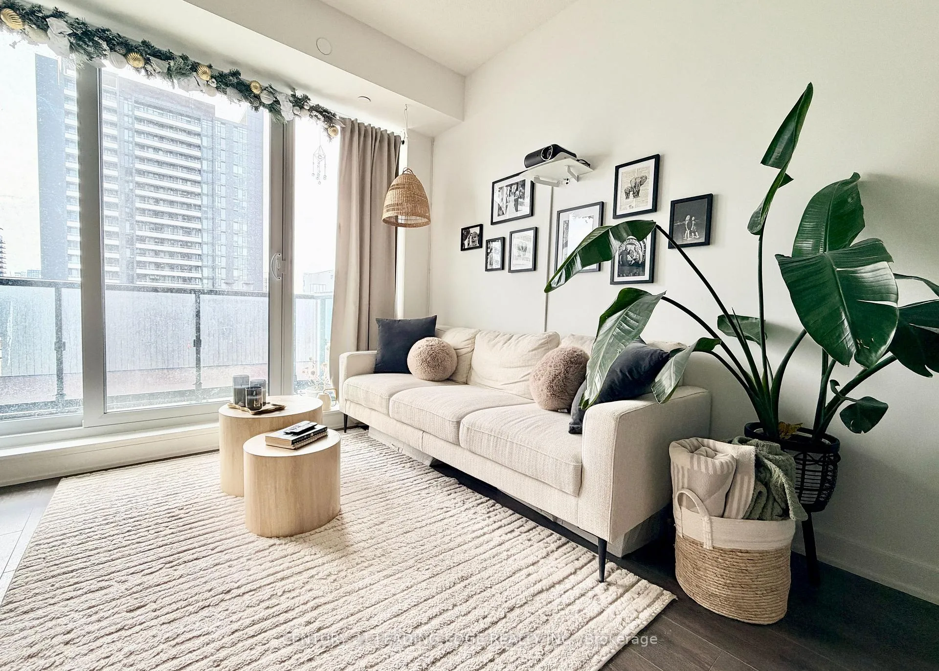 Photo 8 of Unit 1405, 130 River Street, Toronto, Regent Park — HOMEH