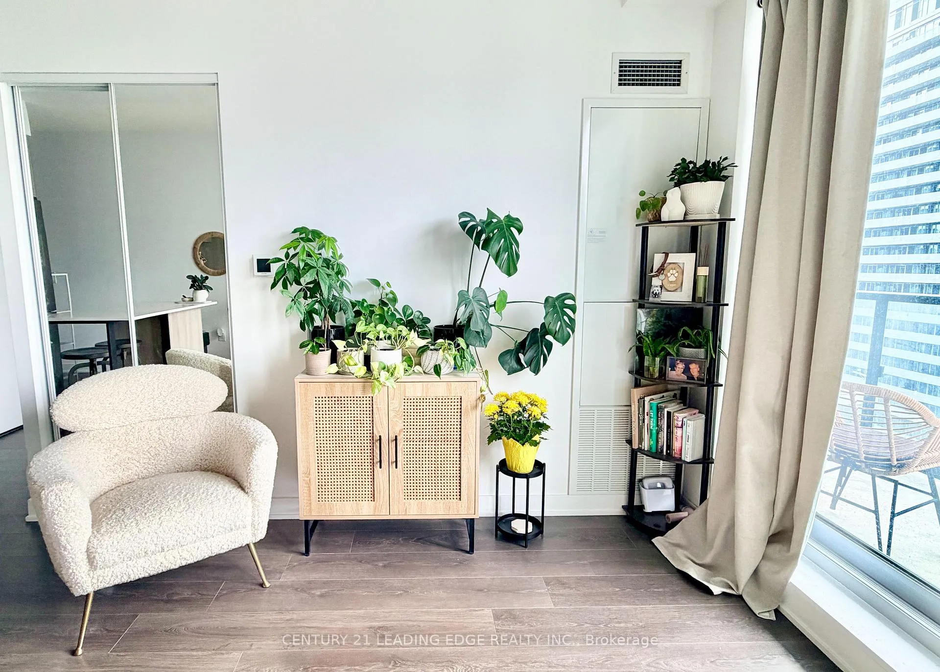 Photo 9 of Unit 1405, 130 River Street, Toronto, Regent Park — HOMEH