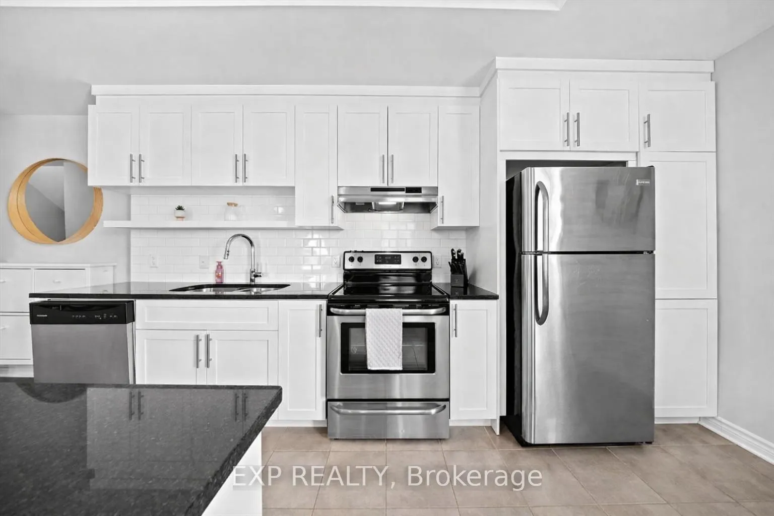 Photo 13 of 19 Earlton Private, Ottawa, Kanata - Kanata Lakes/Heritage Hills — HOMEH