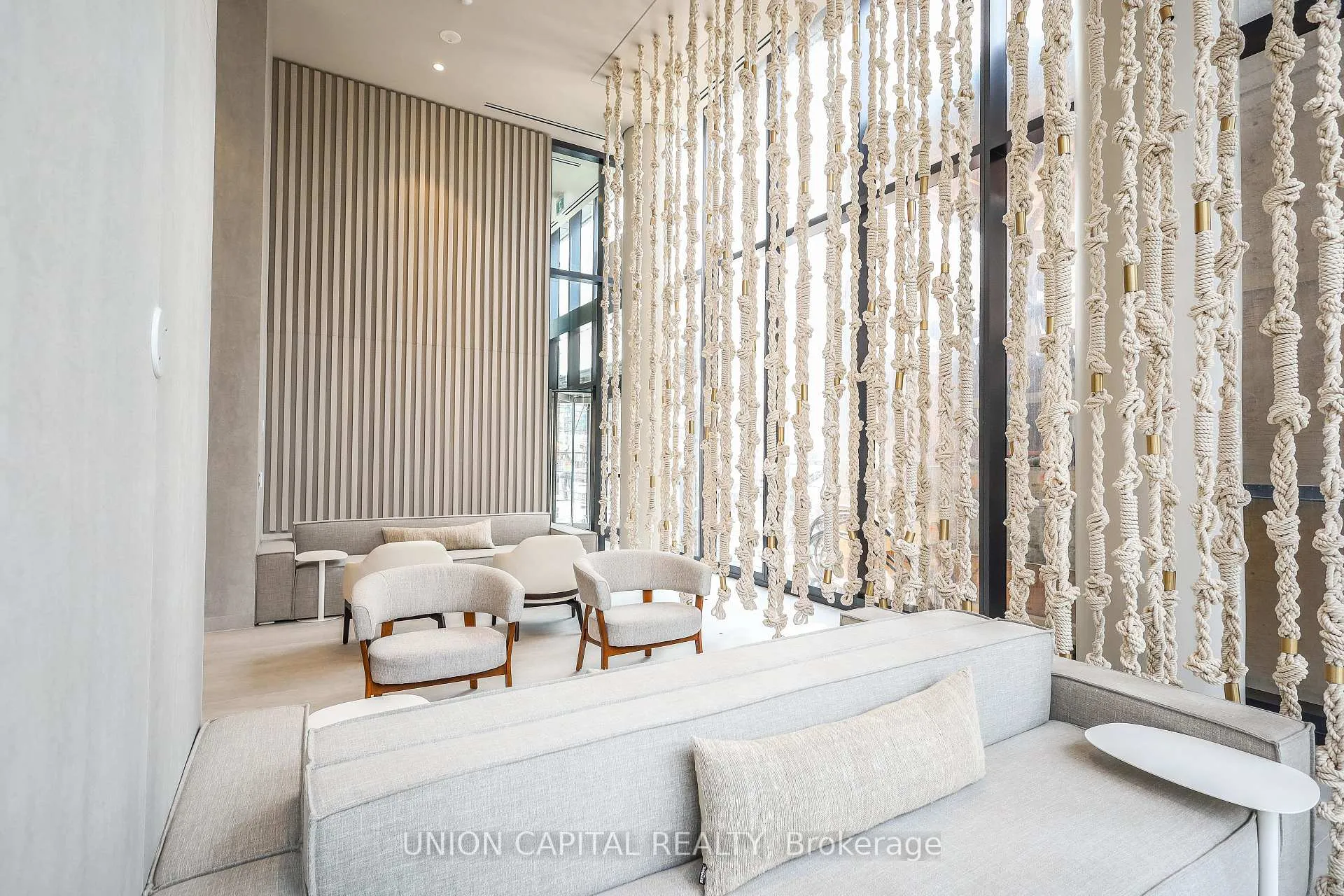 Photo 4 of Unit 2711, 55 Cooper Street, Toronto, Waterfront Communities — HOMEH