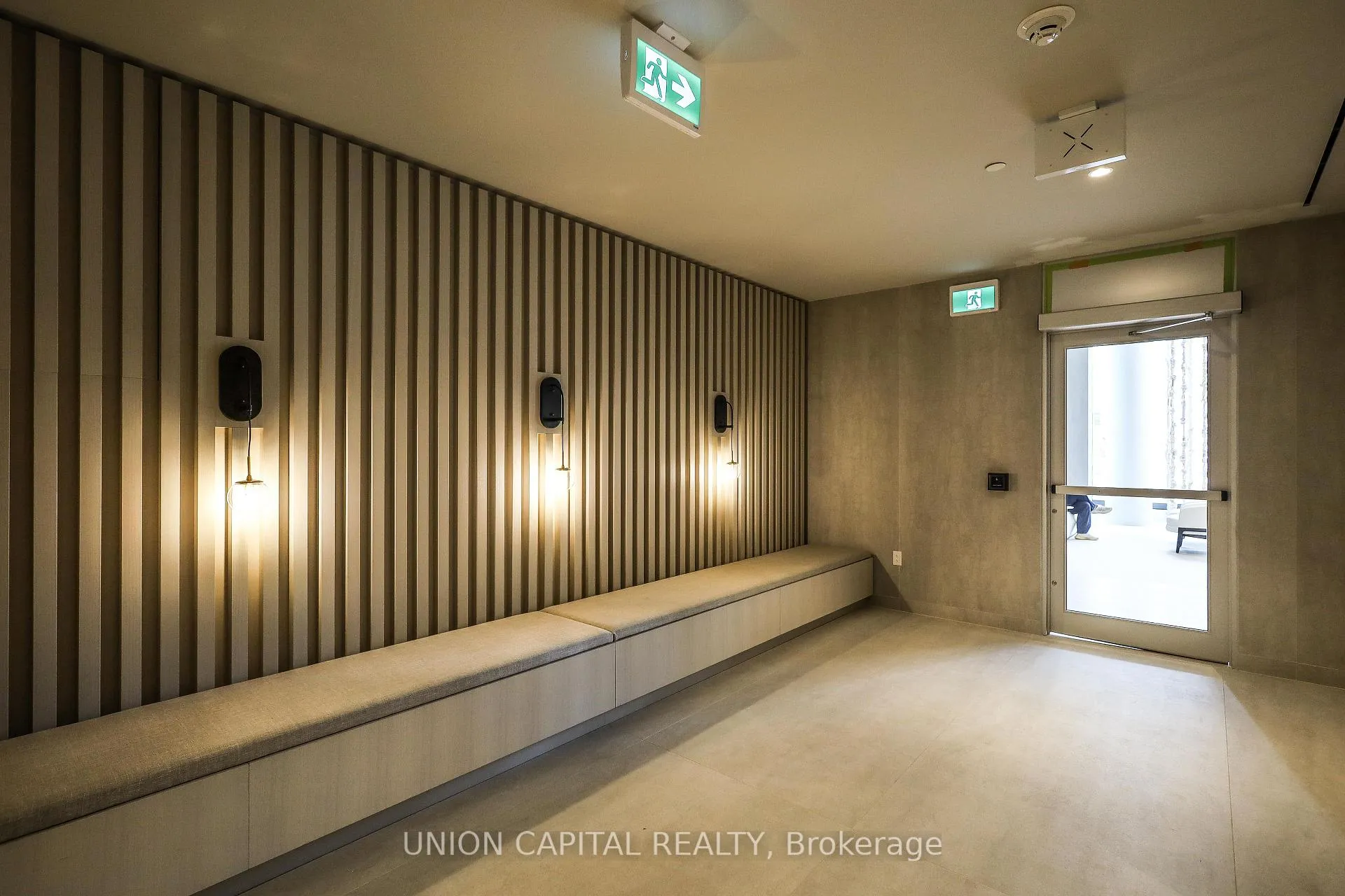 Photo 5 of Unit 2711, 55 Cooper Street, Toronto, Waterfront Communities — HOMEH