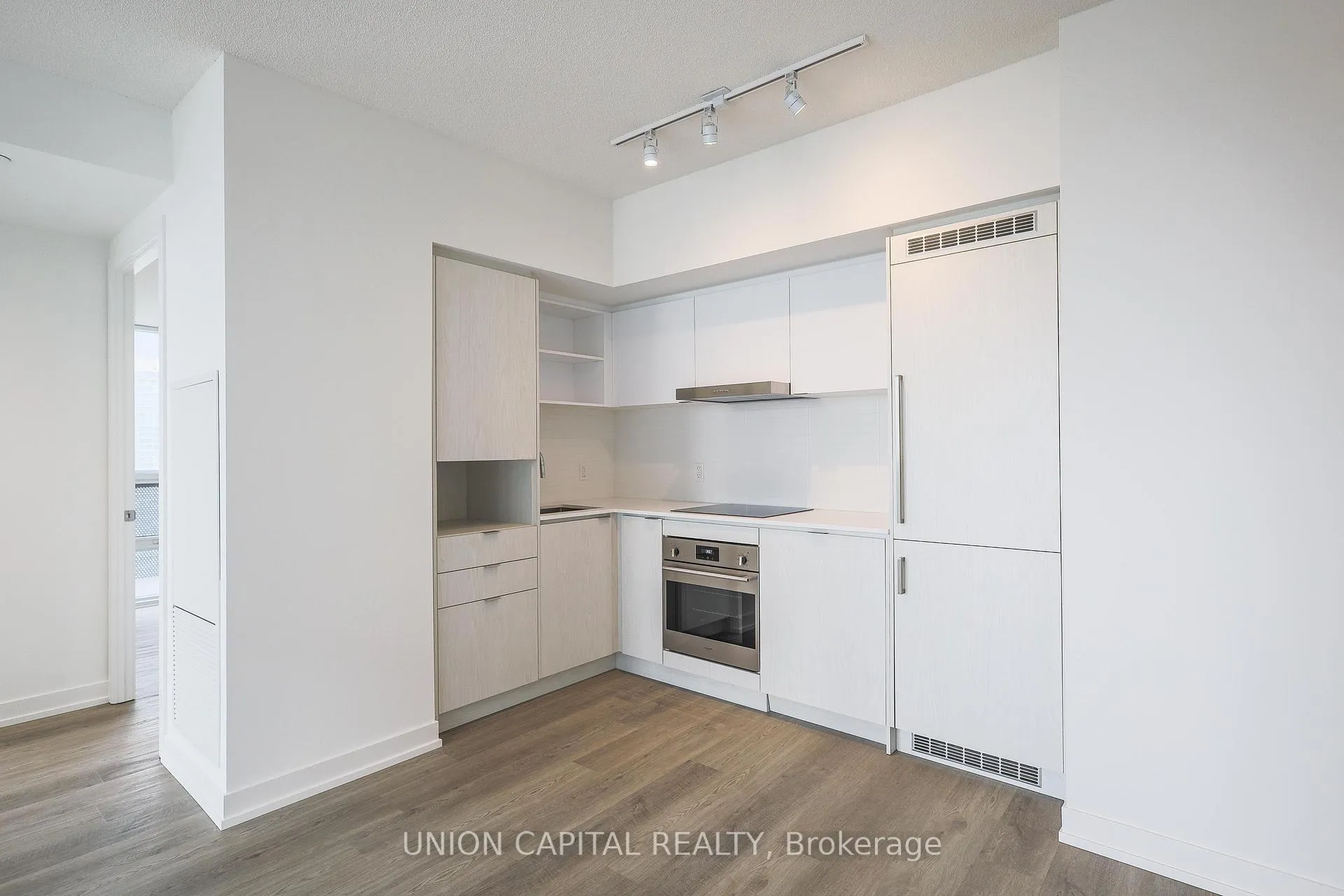 Photo 9 of Unit 2711, 55 Cooper Street, Toronto, Waterfront Communities — HOMEH