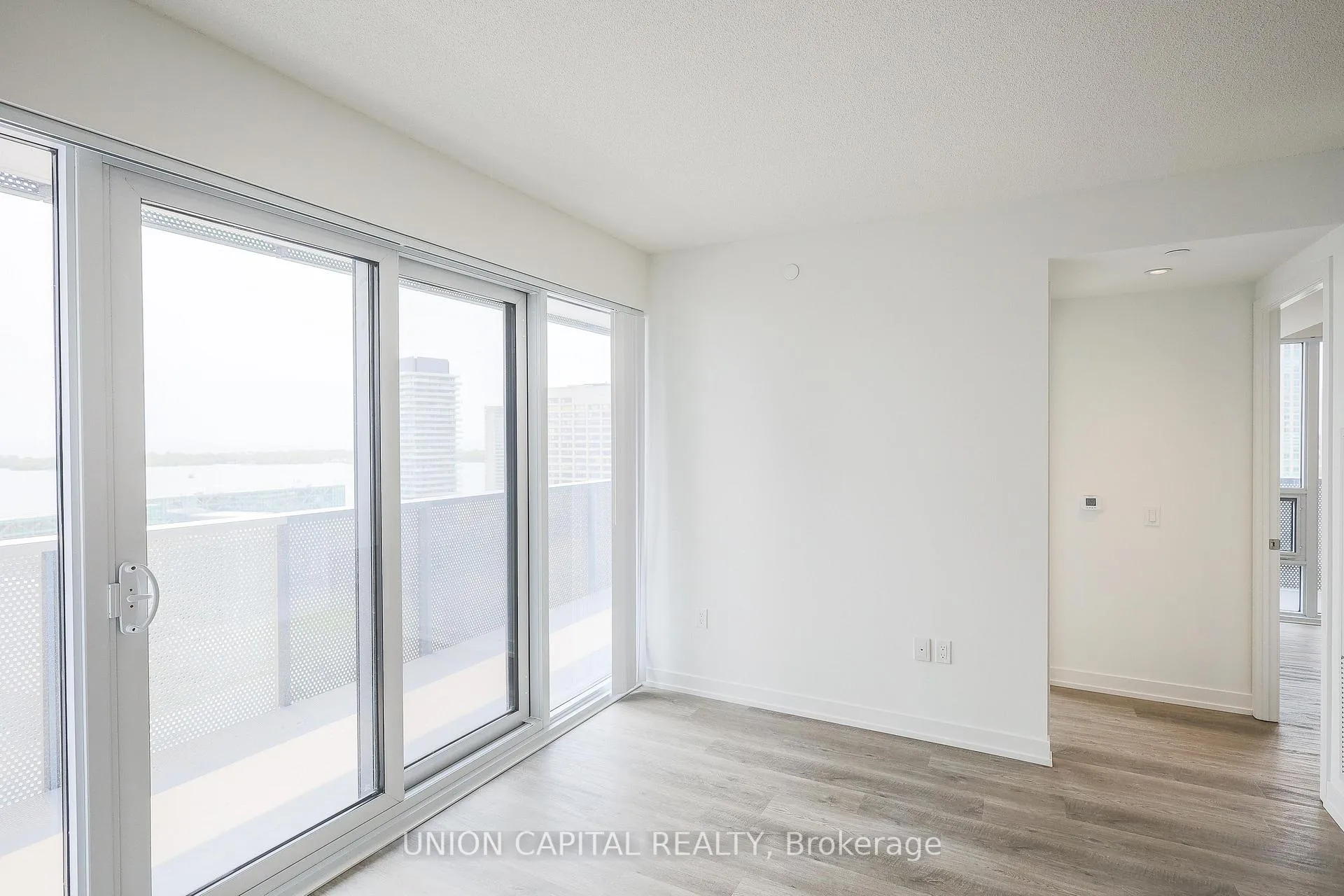 Photo 15 of Unit 2711, 55 Cooper Street, Toronto, Waterfront Communities — HOMEH