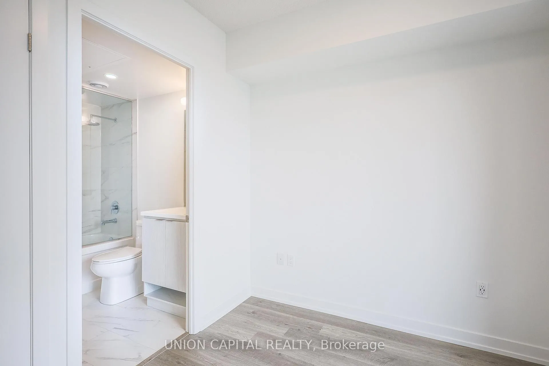 Photo 17 of Unit 2711, 55 Cooper Street, Toronto, Waterfront Communities — HOMEH