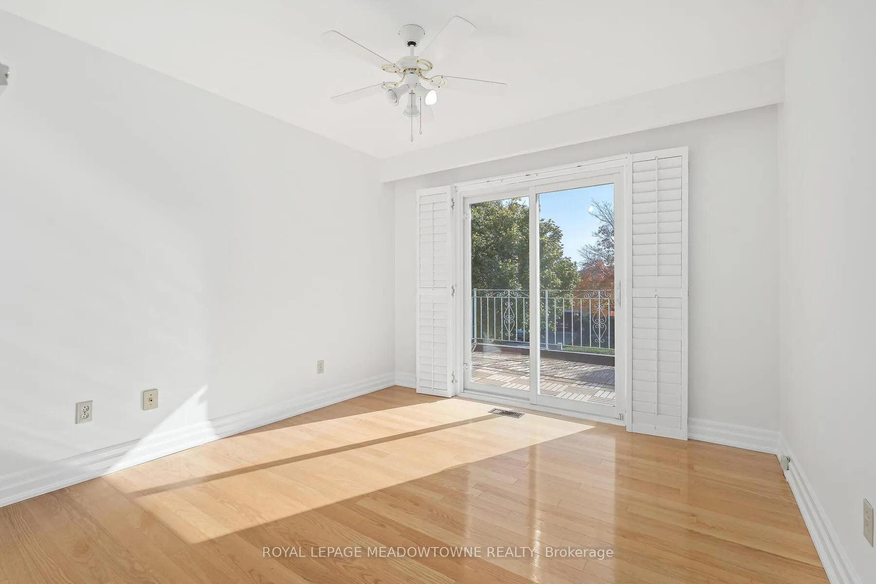 Photo 22 of 305 Ulric Crescent, Oakville, West — HOMEH