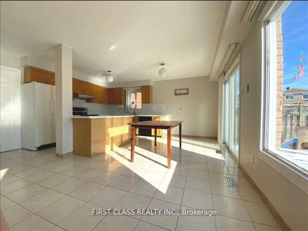 Photo 4 of 11 Coleraine Avenue, Markham, Middlefield — HOMEH
