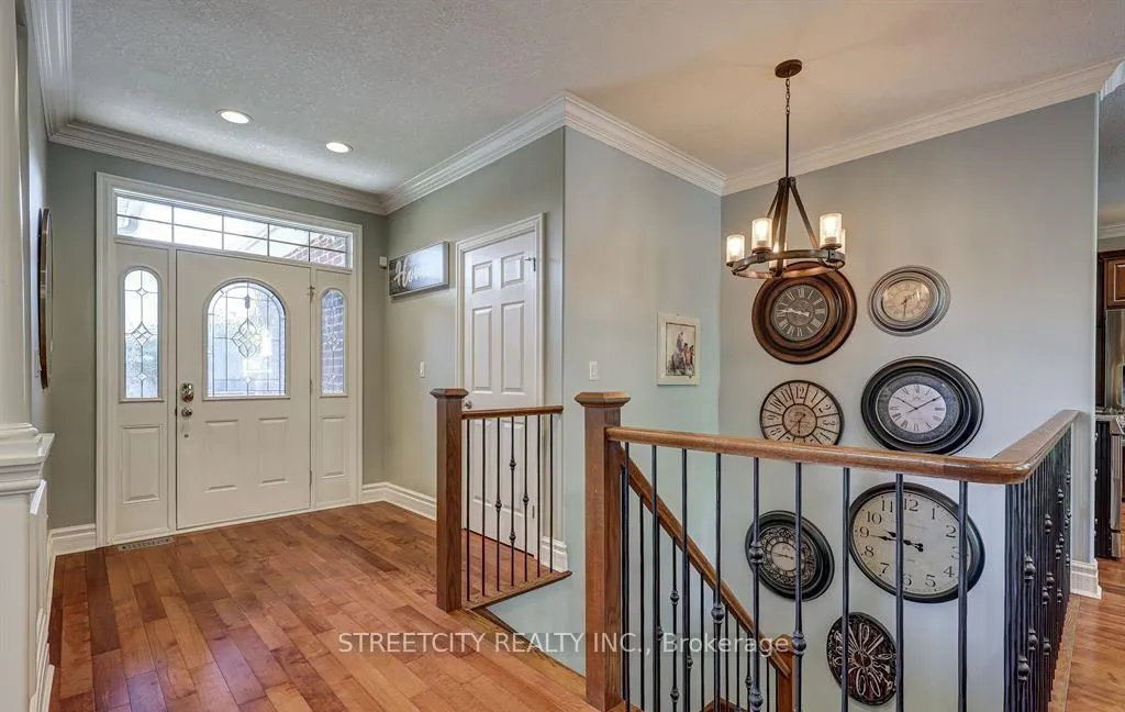 Photo 2 of 1 McGregor Court, St. Thomas — HOMEH
