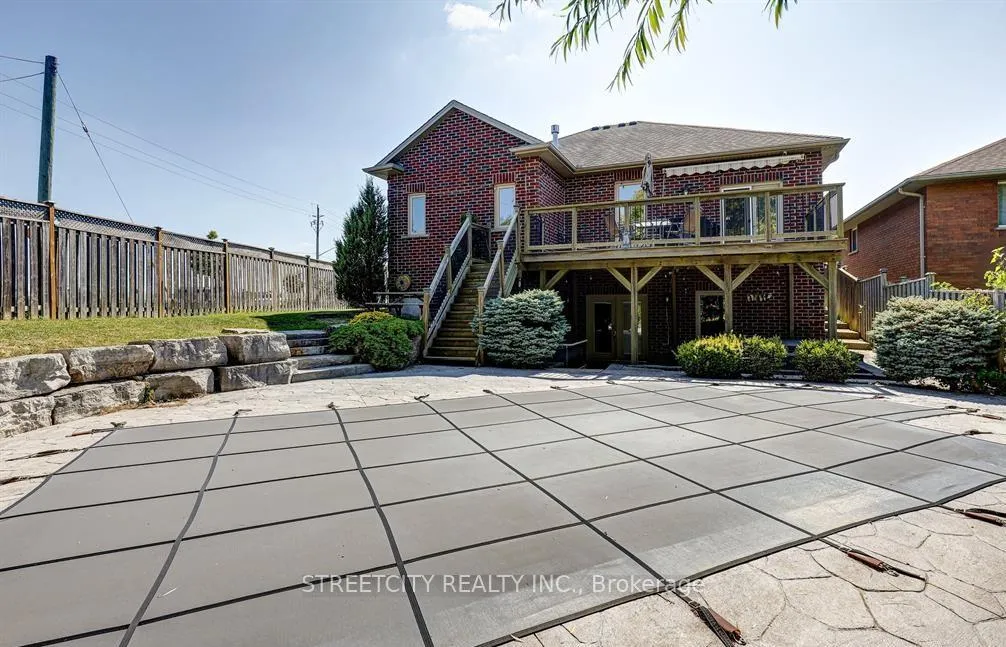 Photo 21 of 1 McGregor Court, St. Thomas — HOMEH