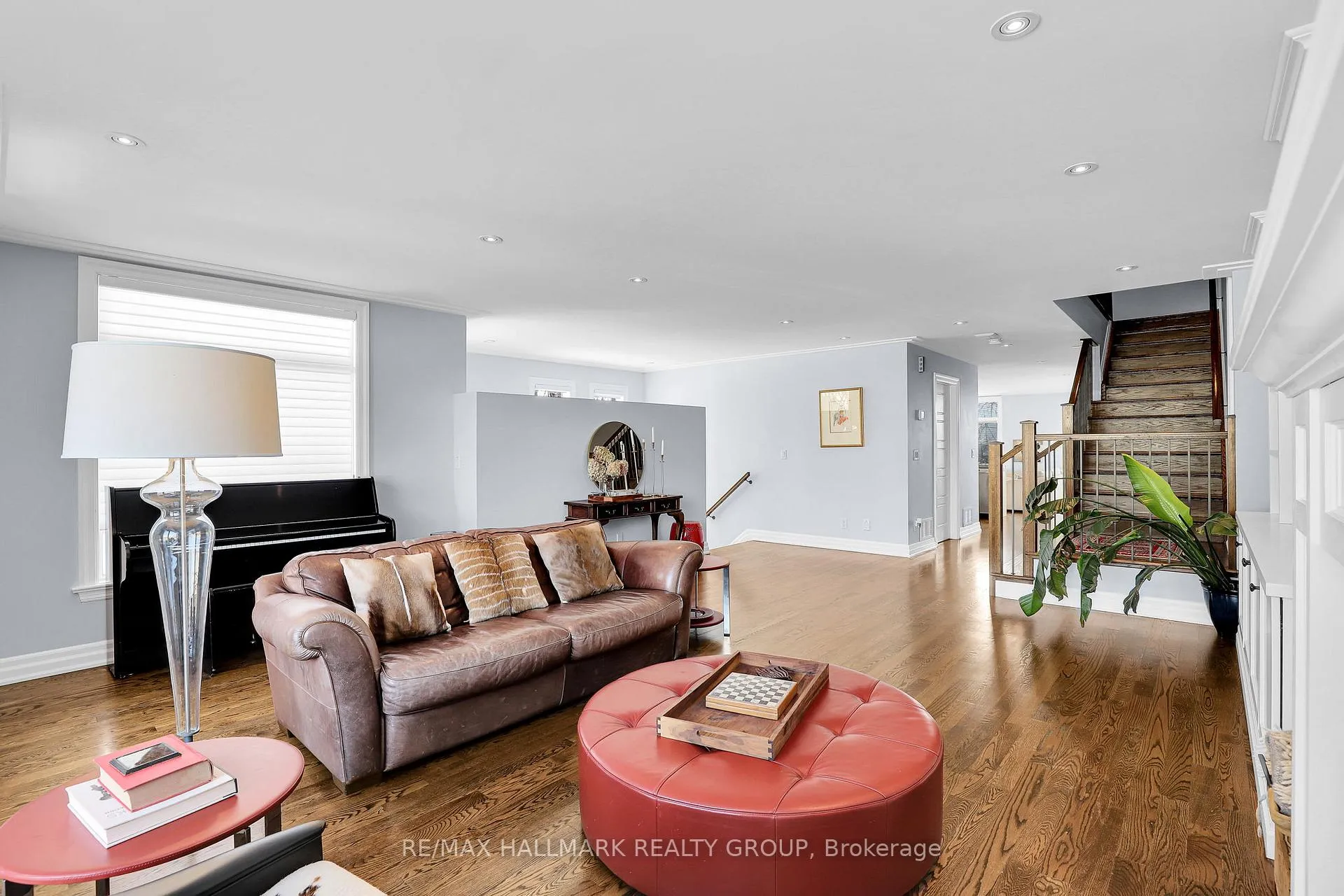 Photo 8 of 556 Edison Avenue, Ottawa, McKellar/Highland — HOMEH