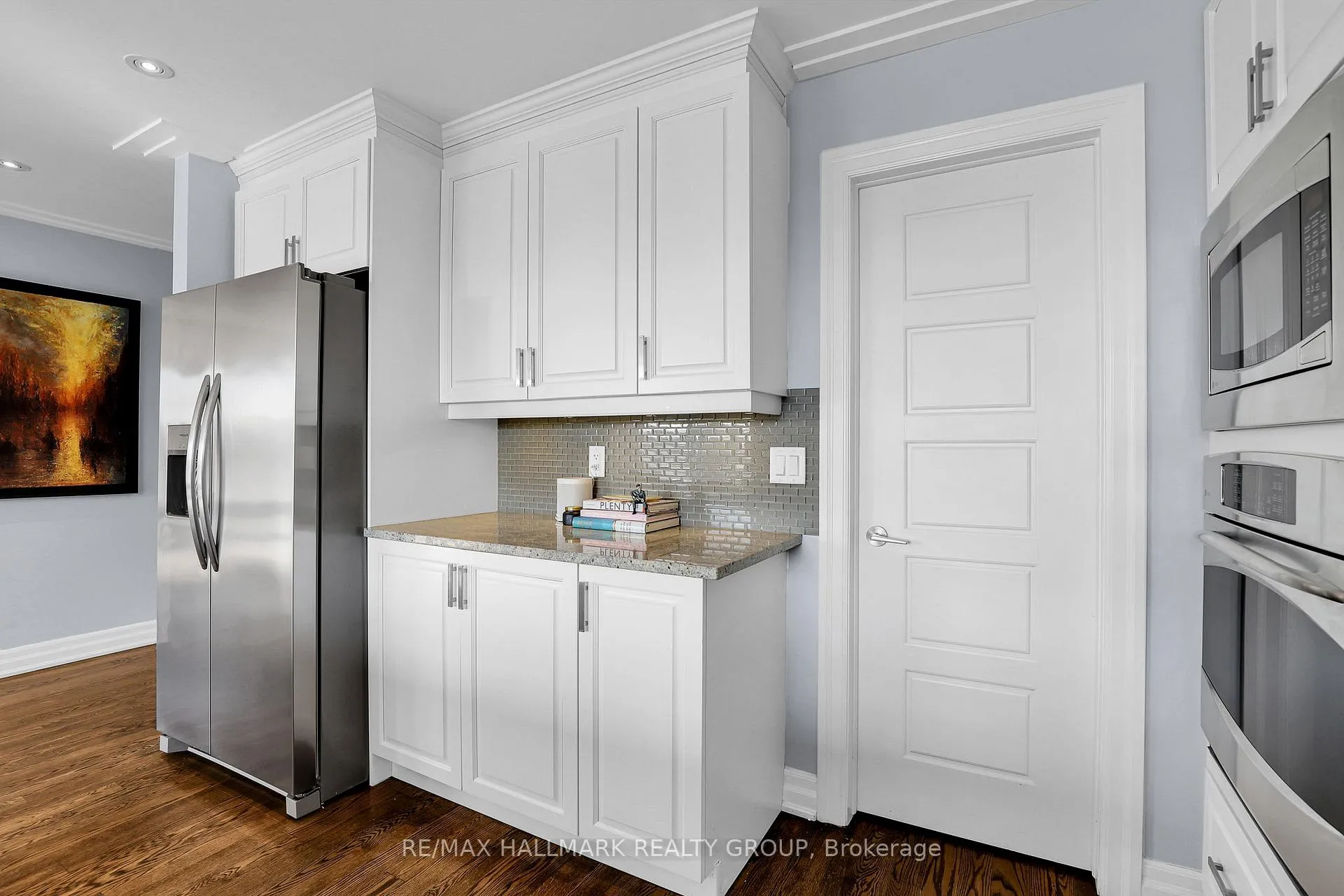 Photo 21 of 556 Edison Avenue, Ottawa, McKellar/Highland — HOMEH
