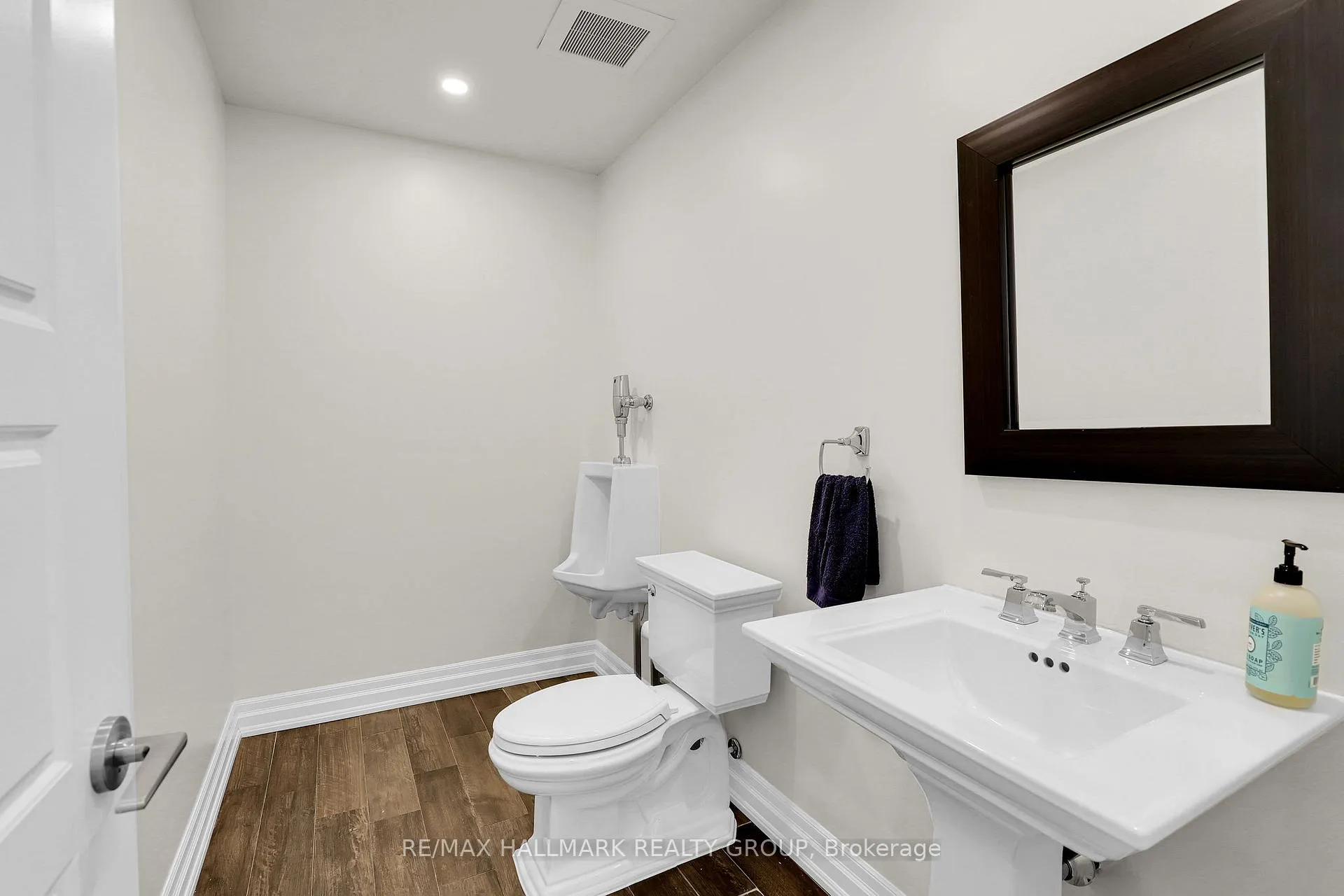 Photo 43 of 556 Edison Avenue, Ottawa, McKellar/Highland — HOMEH