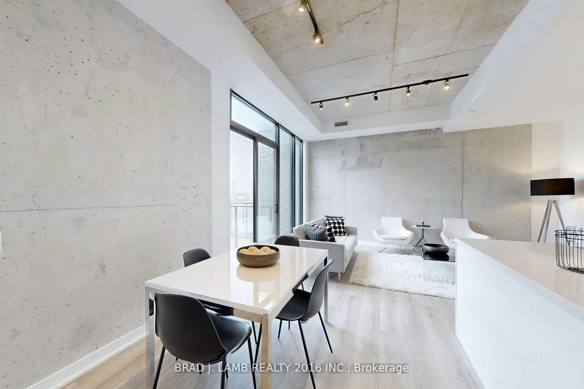 Photo 3 of Unit 621, 55 Ontario Street, Toronto, Moss Park — HOMEH