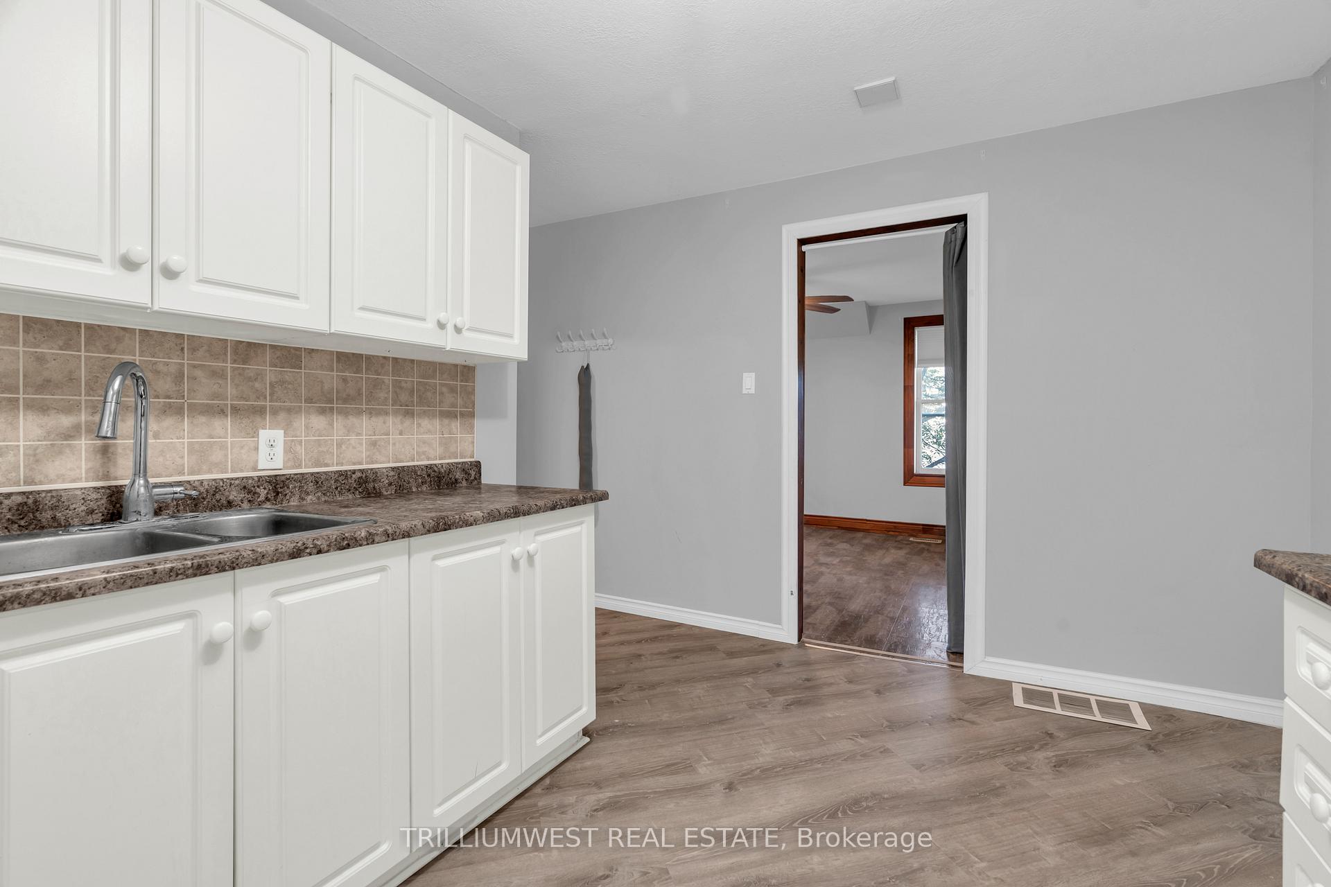 Photo 9 of Unit Upper, 63 Highland Road, Kitchener — HOMEH