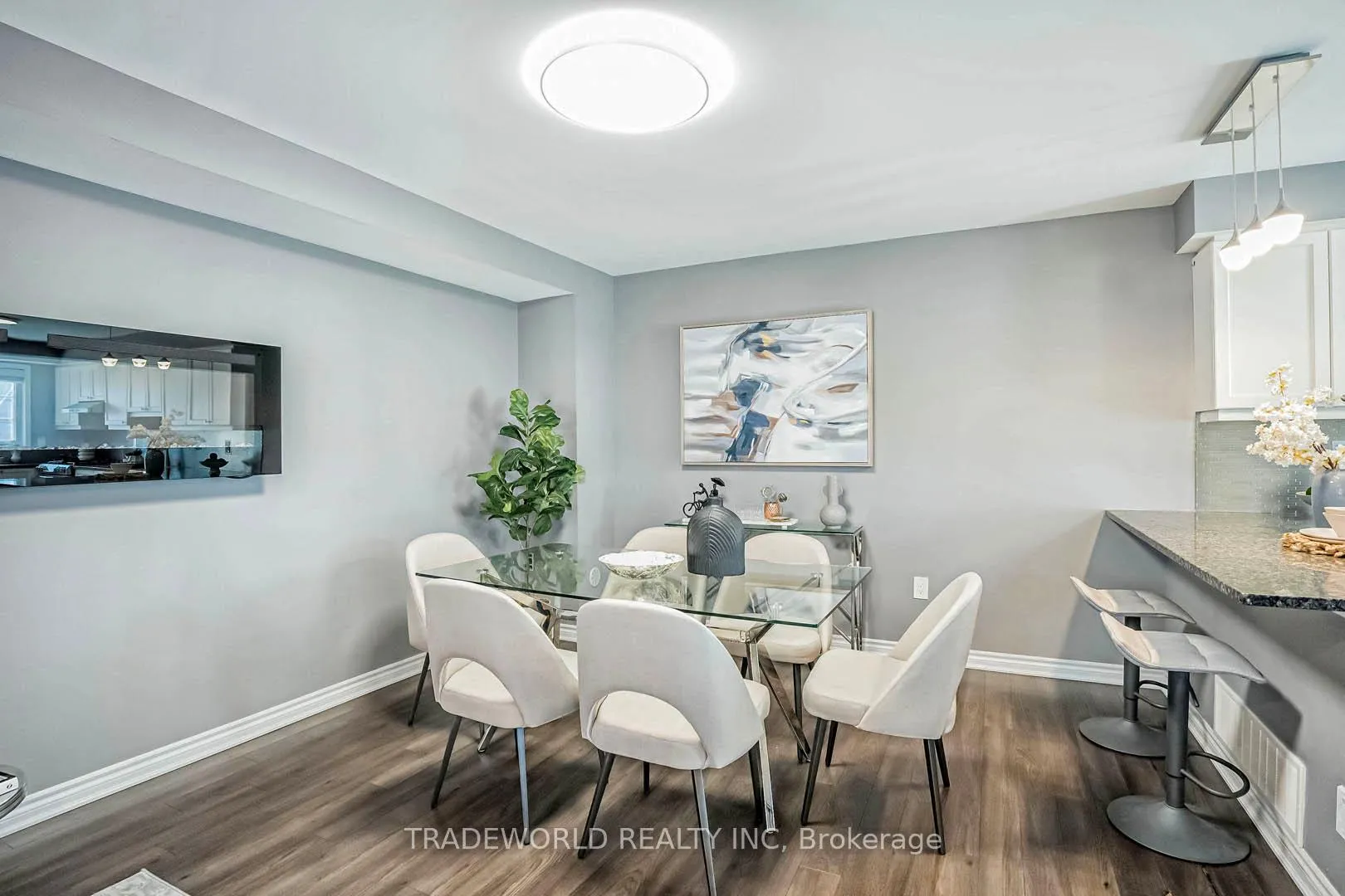 Photo 8 of 172 Thomas Phillips Drive, Aurora, Rural Aurora — HOMEH