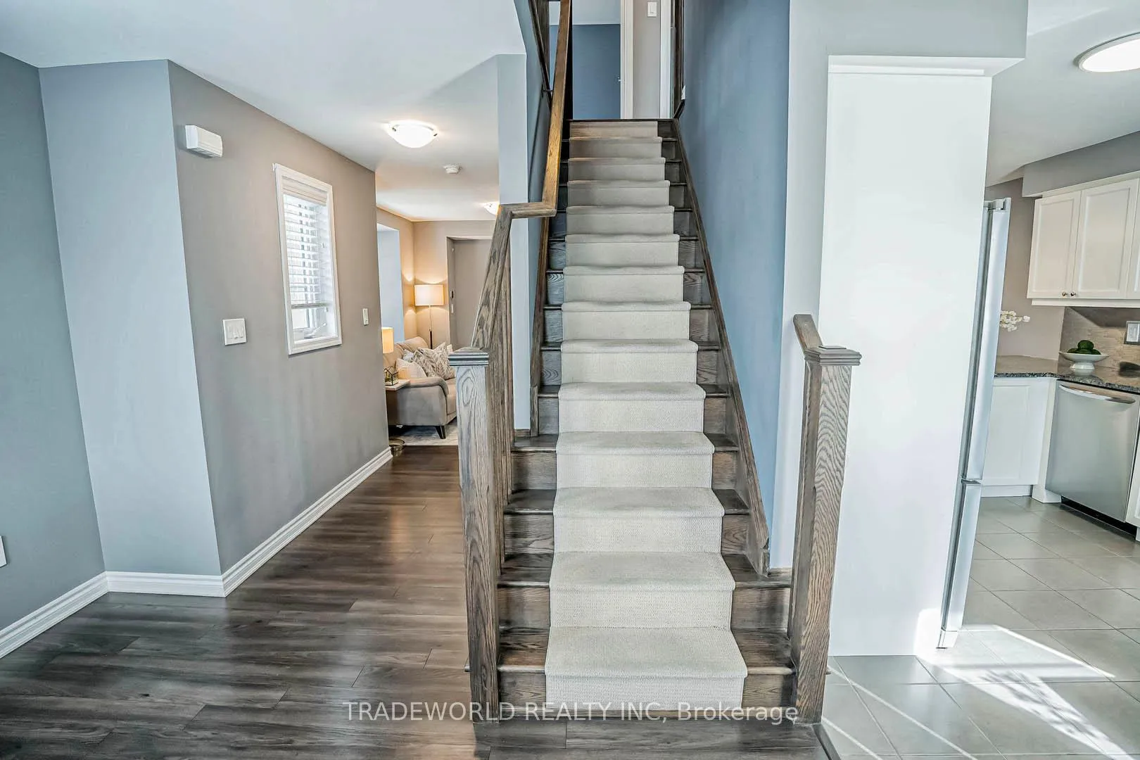 Photo 29 of 172 Thomas Phillips Drive, Aurora, Rural Aurora — HOMEH
