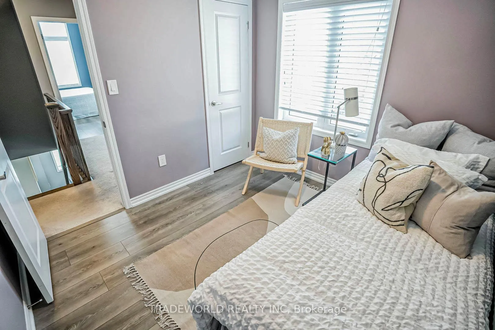 Photo 34 of 172 Thomas Phillips Drive, Aurora, Rural Aurora — HOMEH