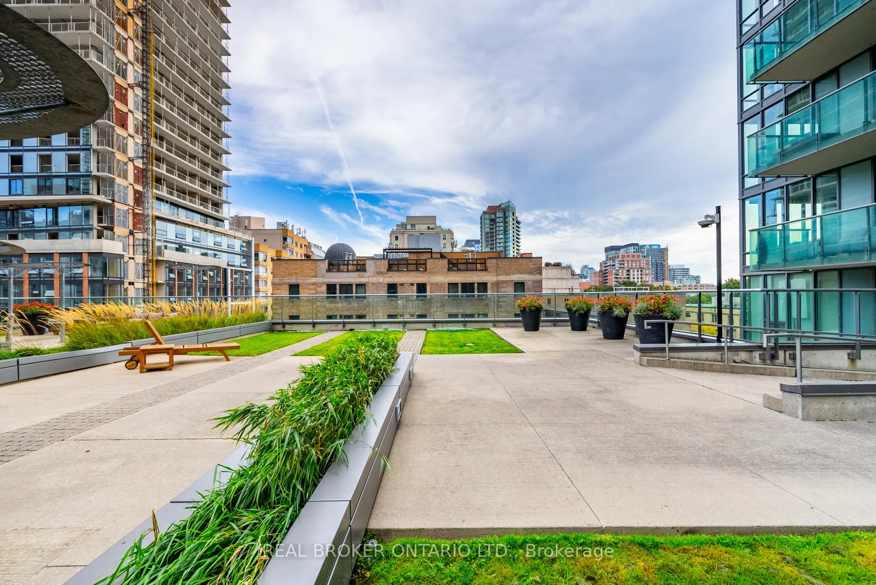 Photo 24 of Unit 308, 33 Lombard Street, Toronto, Church-Yonge Corridor — HOMEH