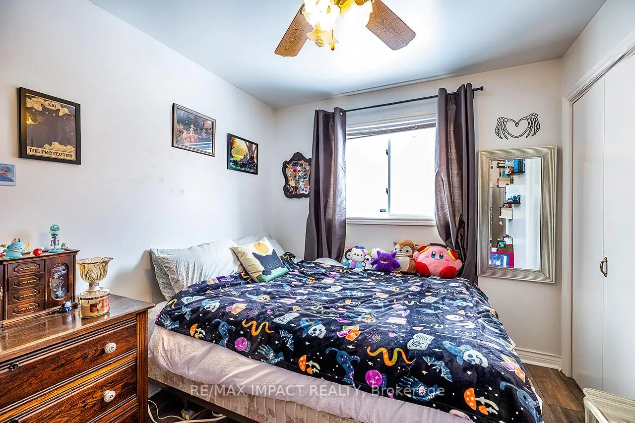 Photo 12 of 8 Brintnell Boulevard, Brighton — HOMEH