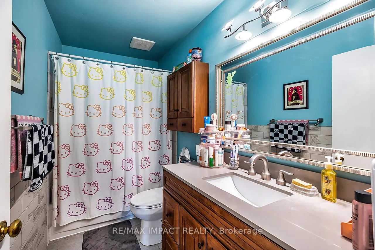 Photo 14 of 8 Brintnell Boulevard, Brighton — HOMEH