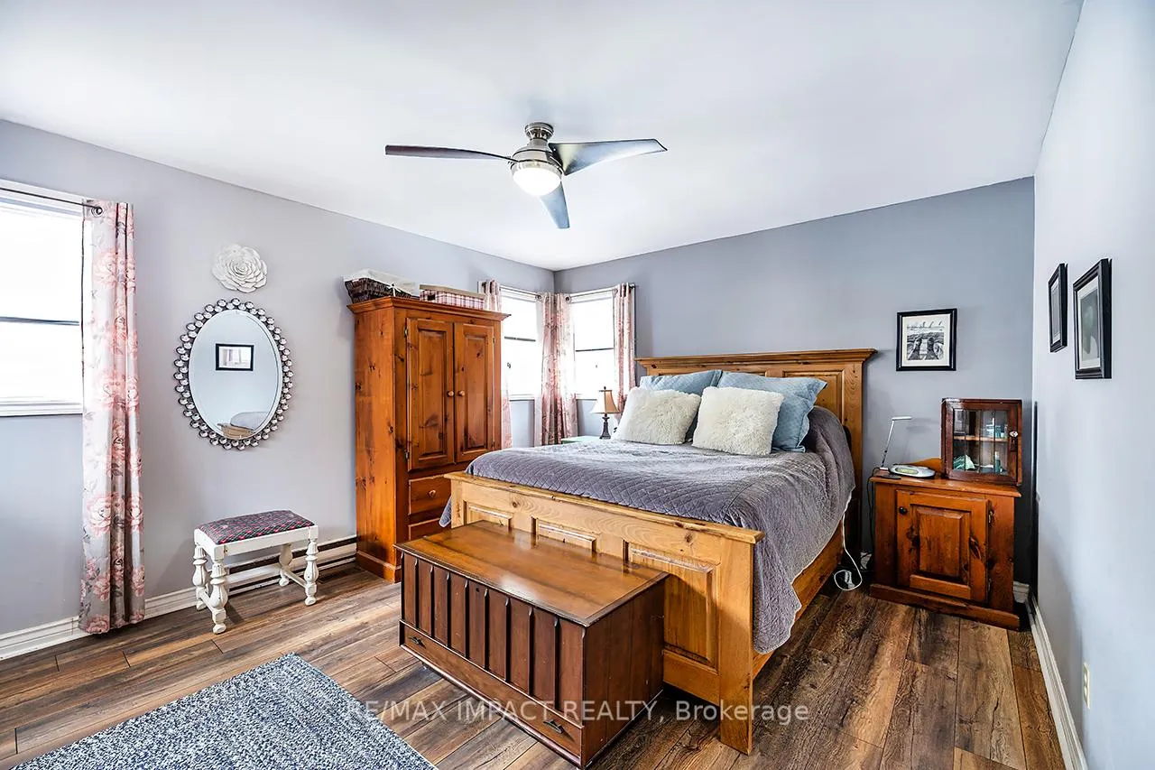 Photo 16 of 8 Brintnell Boulevard, Brighton — HOMEH