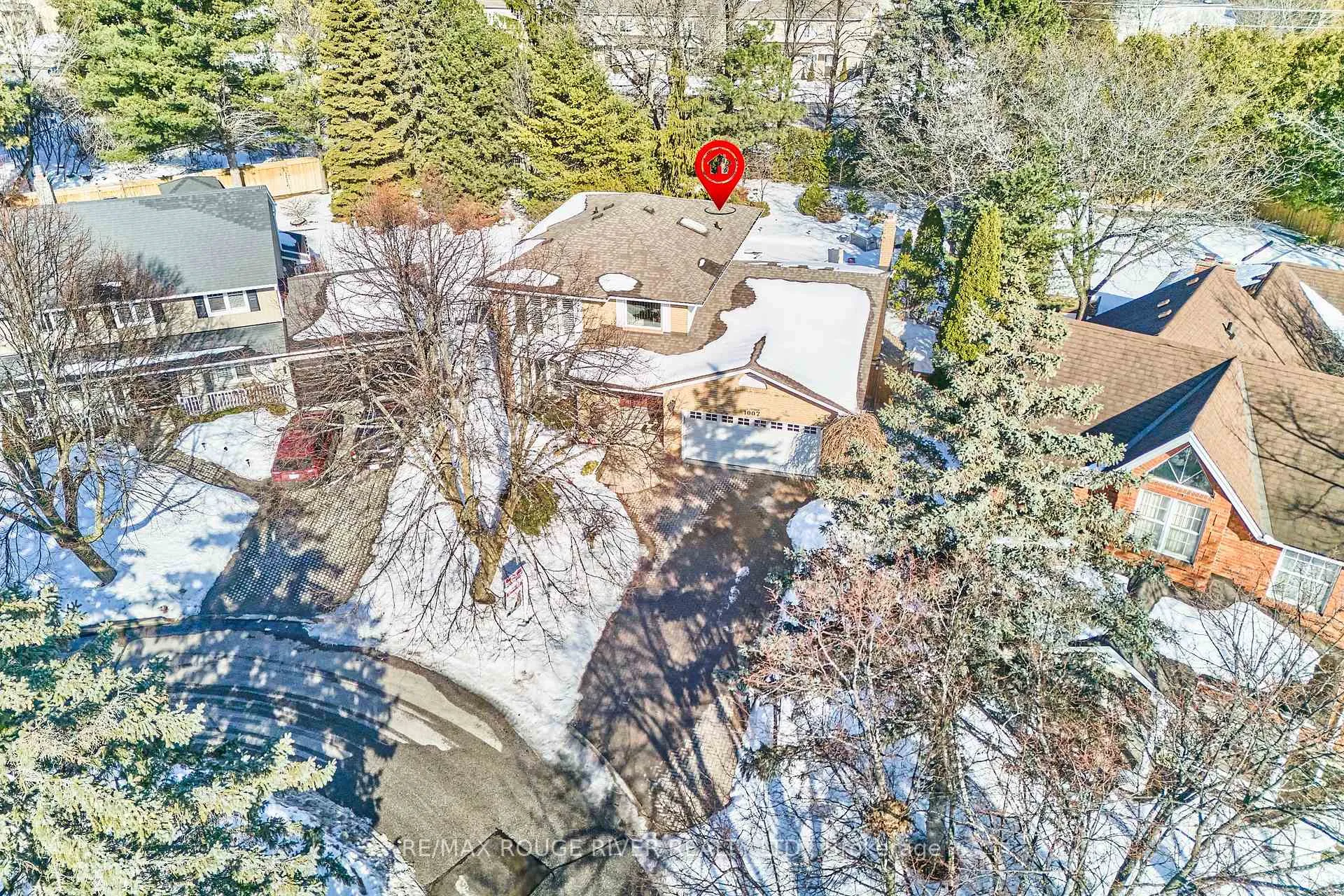 Photo 1 of 1007 Tiffany Circle, Oshawa, Centennial — HOMEH