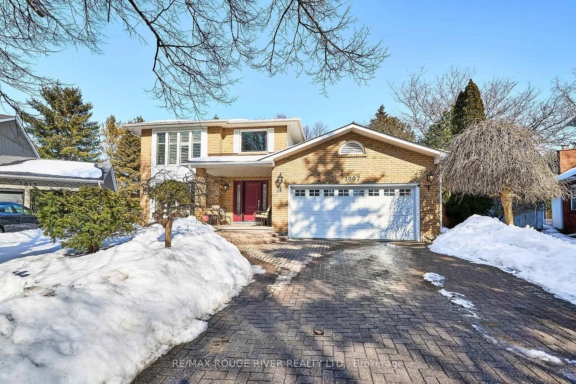 Photo 3 of 1007 Tiffany Circle, Oshawa, Centennial — HOMEH