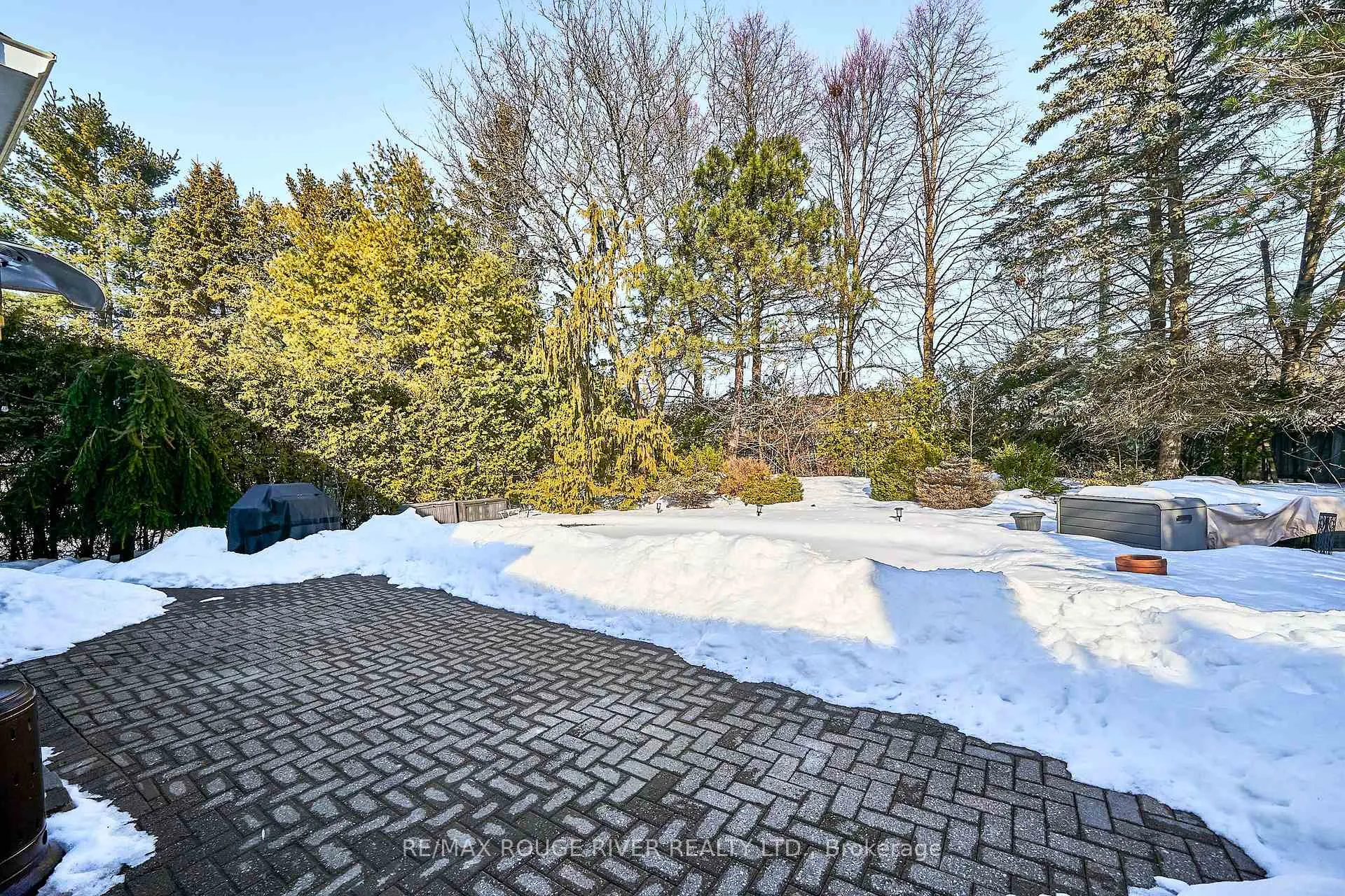 Photo 44 of 1007 Tiffany Circle, Oshawa, Centennial — HOMEH