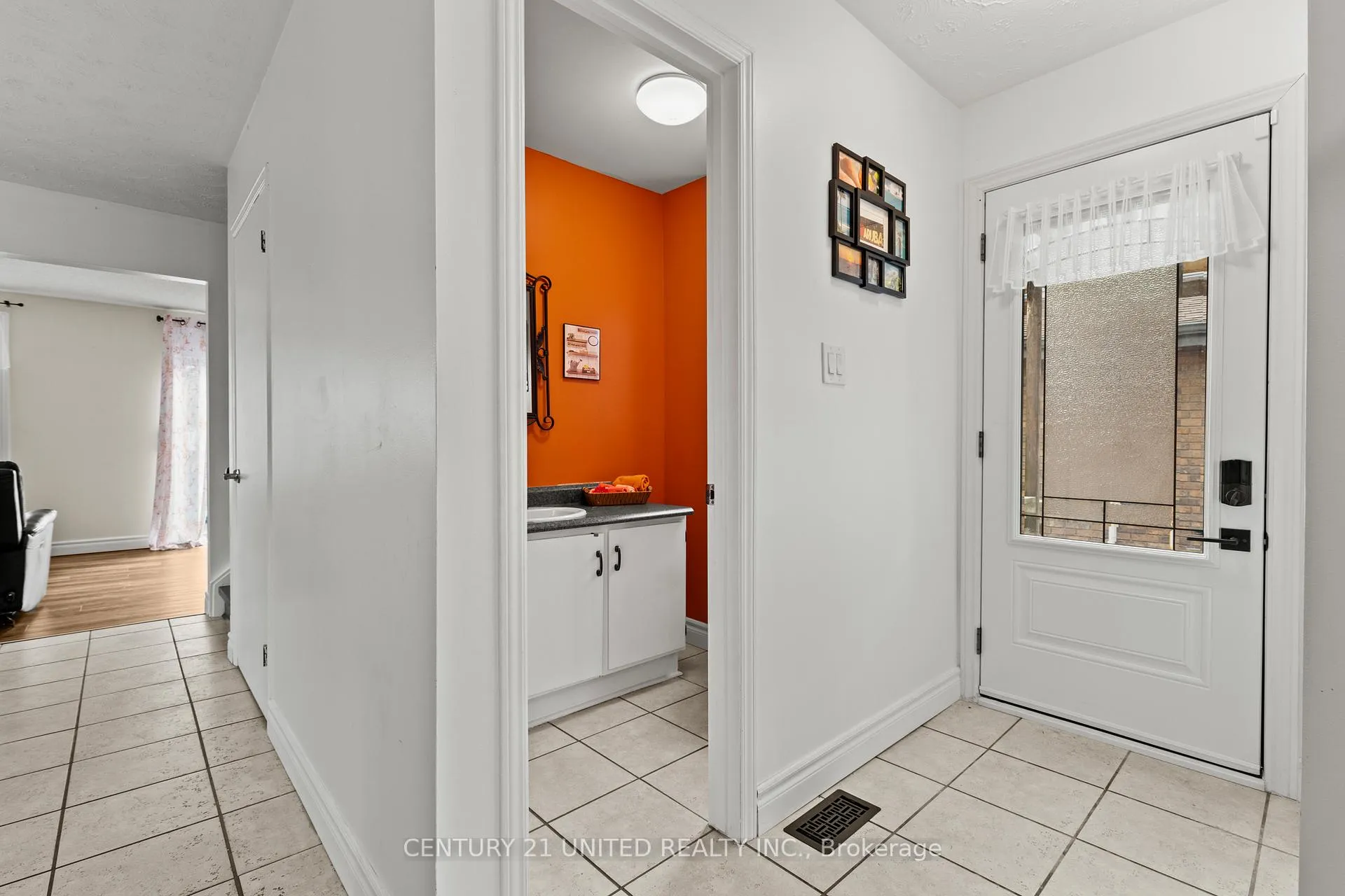 Photo 6 of 6 Elmvale Court, Haldimand — HOMEH