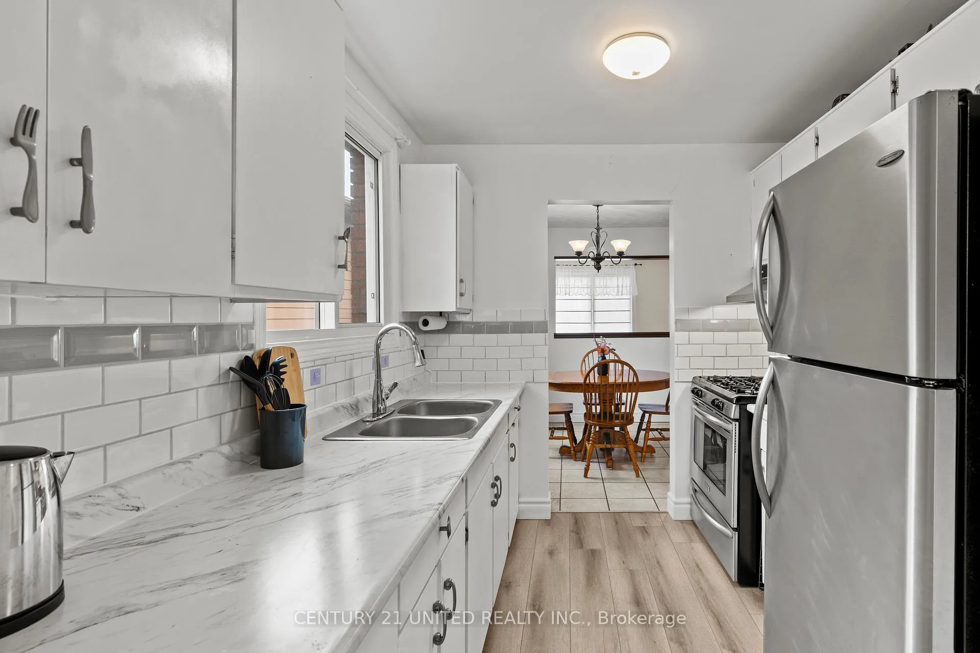 Photo 8 of 6 Elmvale Court, Haldimand — HOMEH