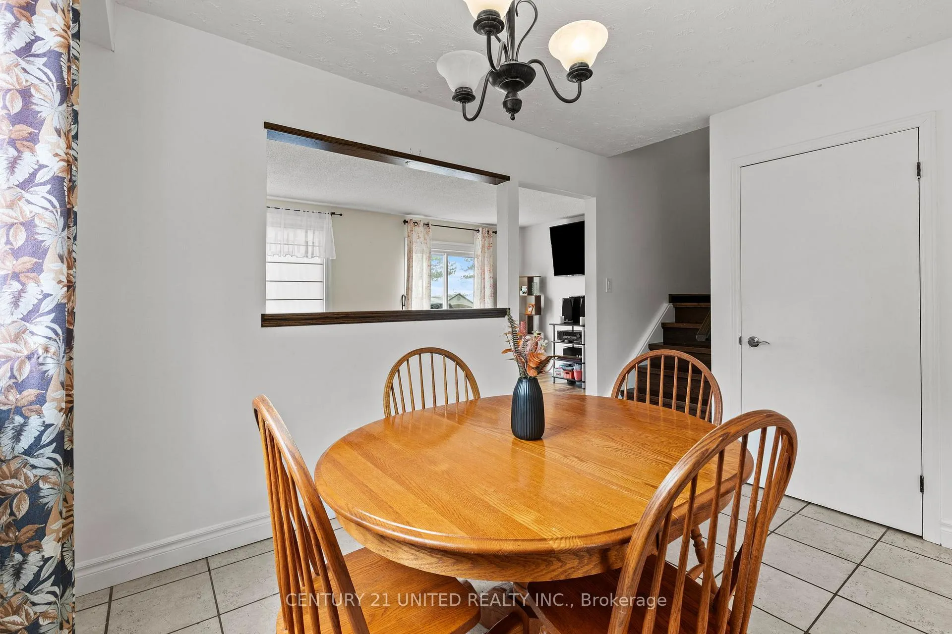 Photo 12 of 6 Elmvale Court, Haldimand — HOMEH
