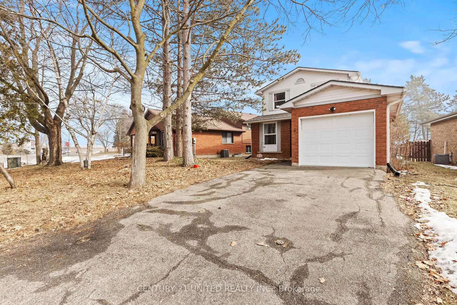 Photo 24 of 6 Elmvale Court, Haldimand — HOMEH