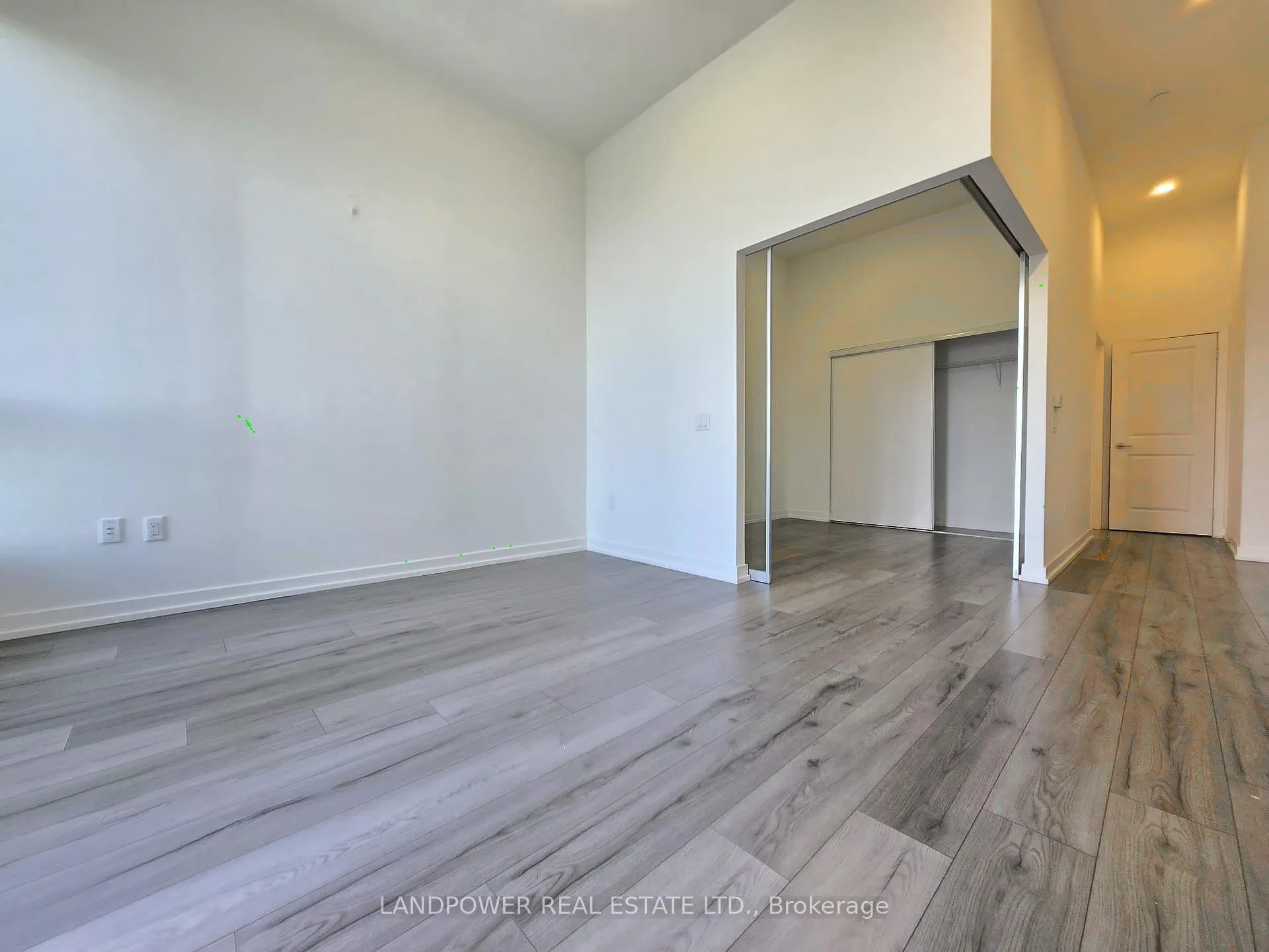 Photo 12 of Unit 5505, 395 Bloor Street E, Toronto, North St. James Town — HOMEH