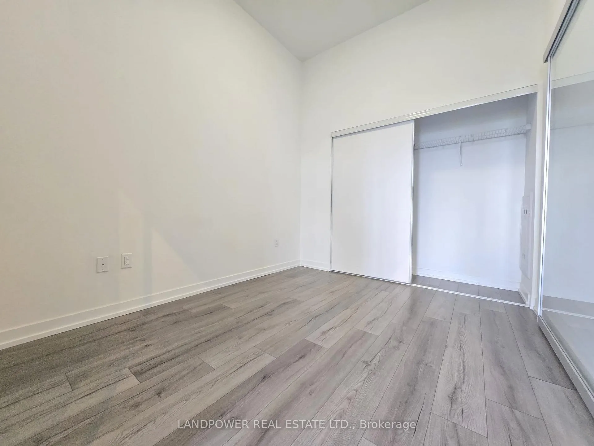 Photo 13 of Unit 5505, 395 Bloor Street E, Toronto, North St. James Town — HOMEH