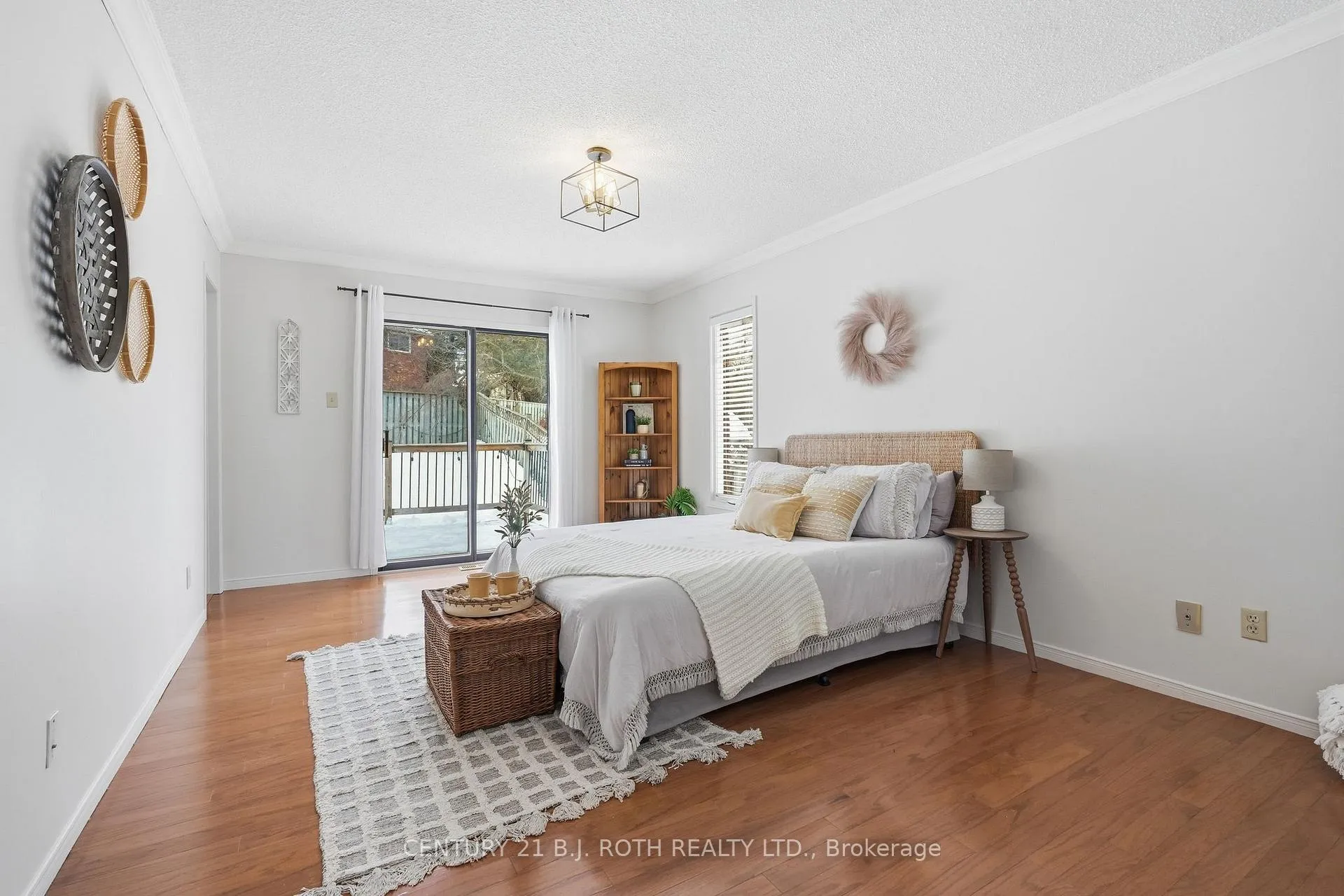 Photo 19 of 25 Autumn Lane, Barrie, Allandale Heights — HOMEH