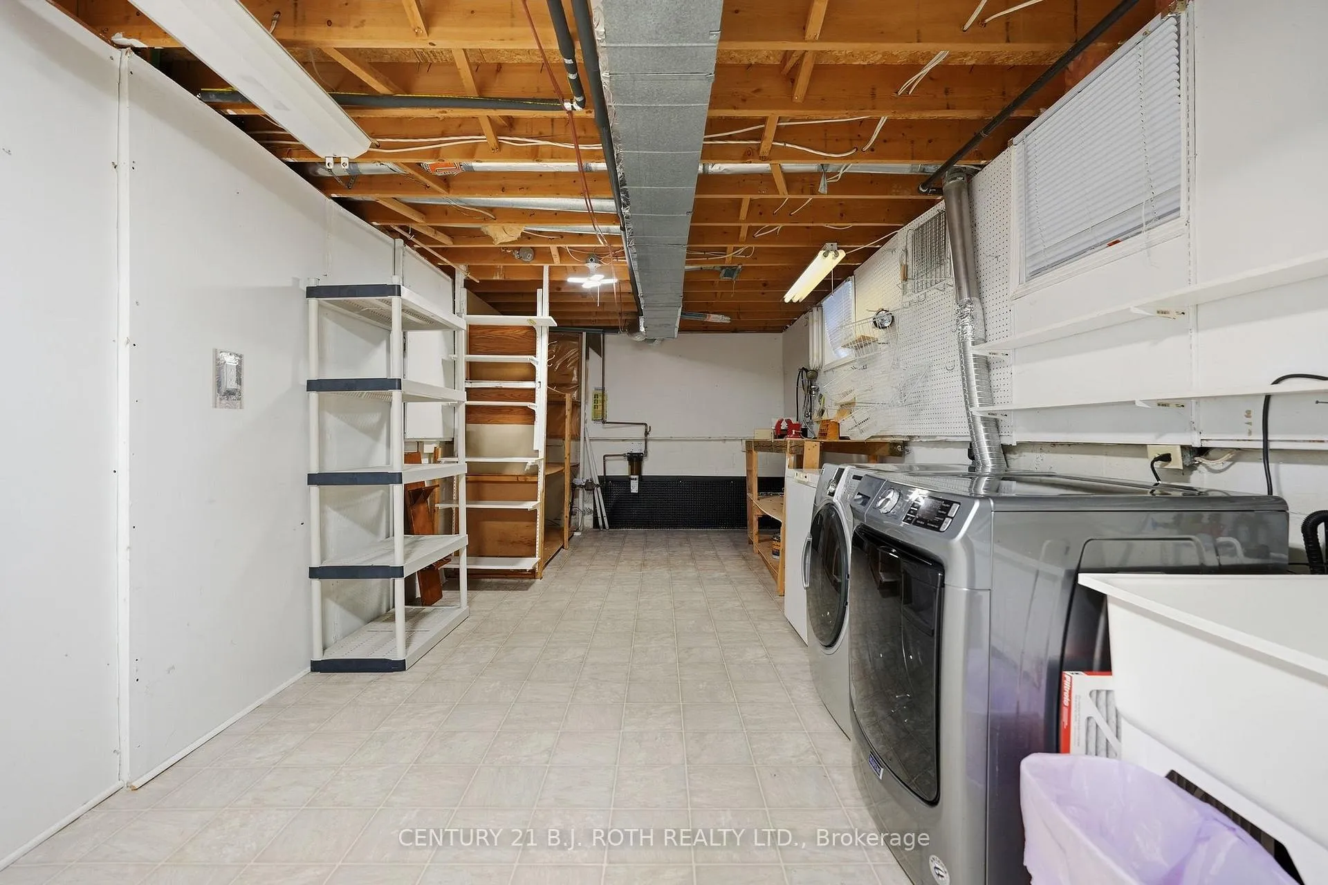 Photo 38 of 25 Autumn Lane, Barrie, Allandale Heights — HOMEH
