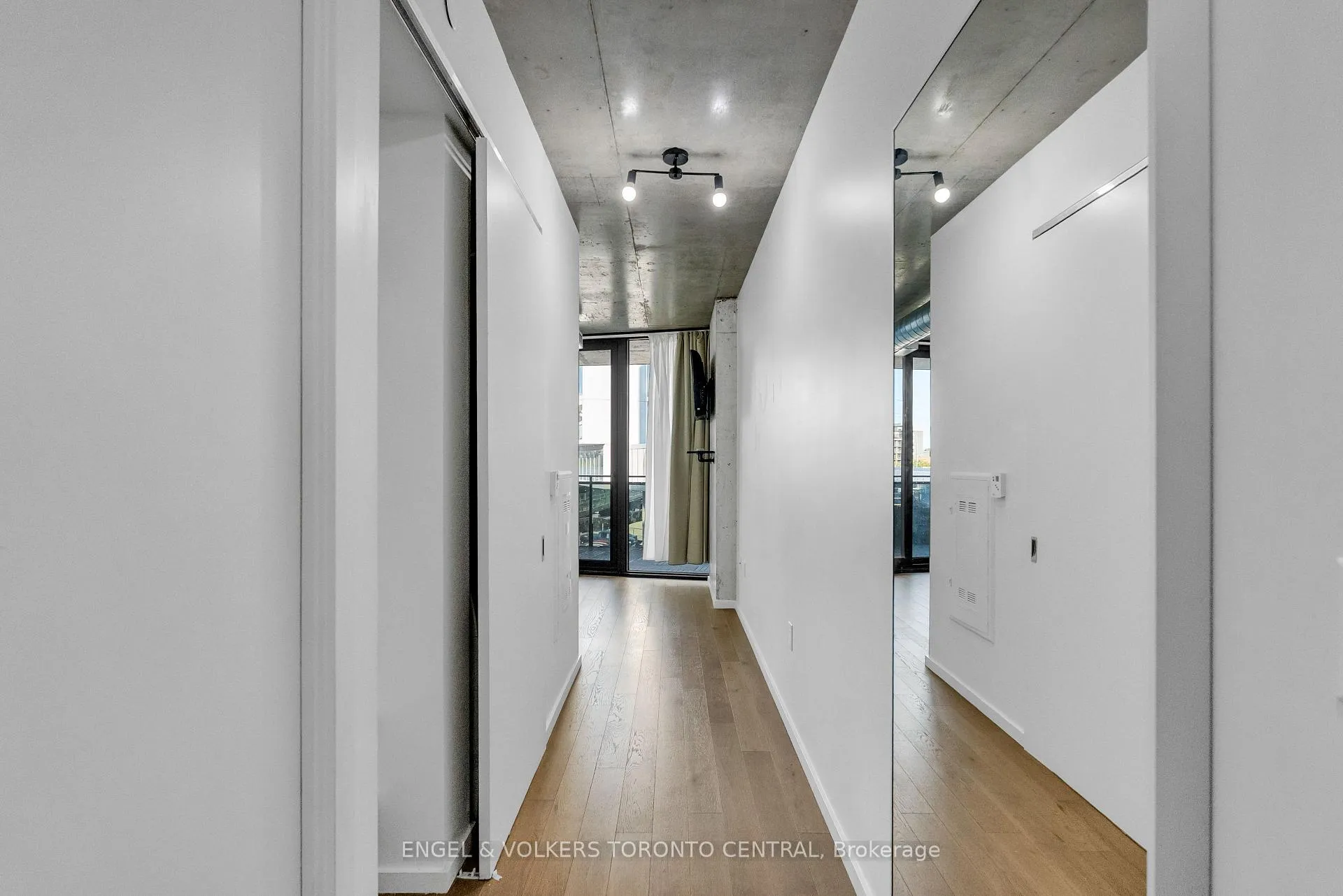 Photo 8 of Unit 310, 21 Lawren Harris Square, Toronto, Waterfront Communities — HOMEH