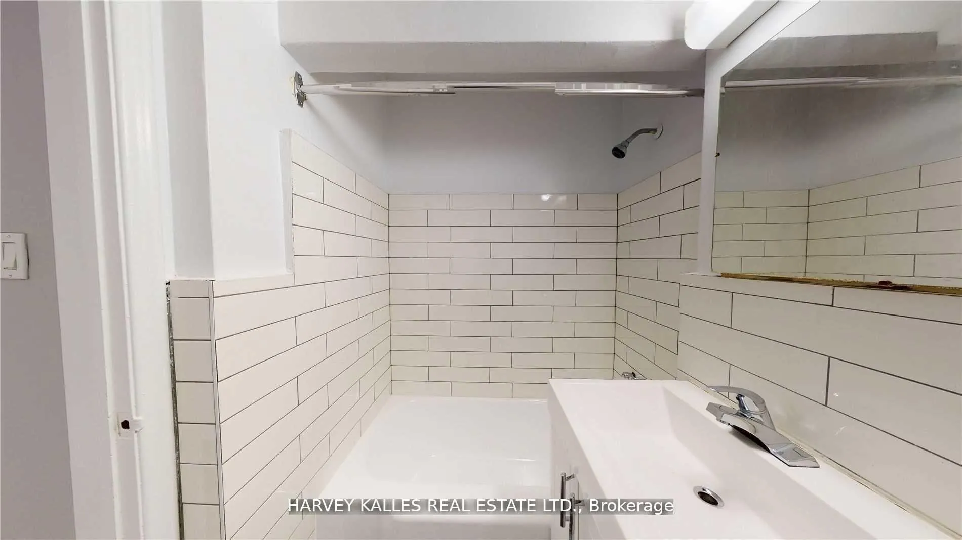 Photo 14 of Unit B3, 4 Greentree Court, Toronto, Keelesdale-Eglinton West — HOMEH