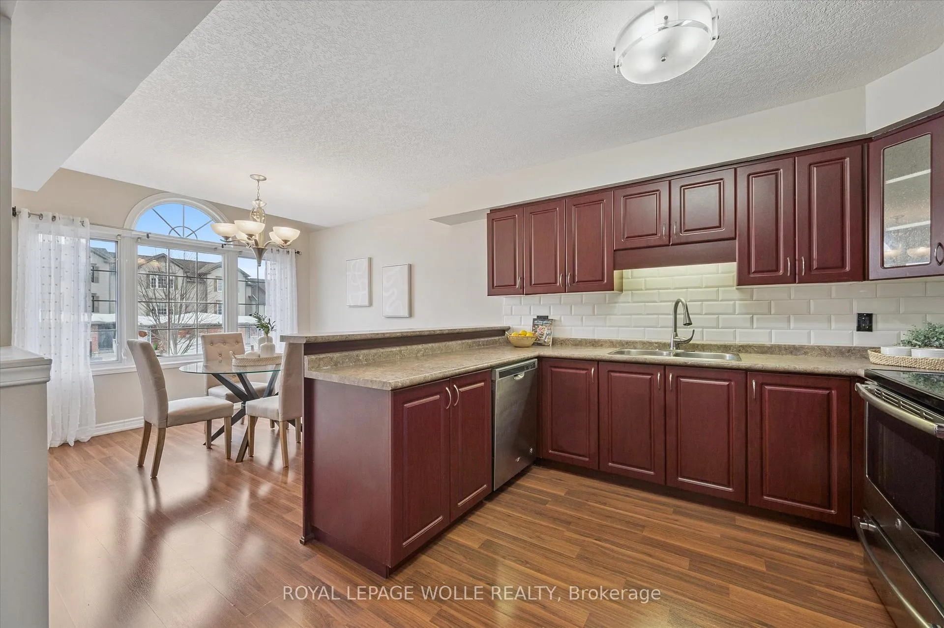 Photo 4 of 54 Madeleine Street, Kitchener, Huron Park — HOMEH