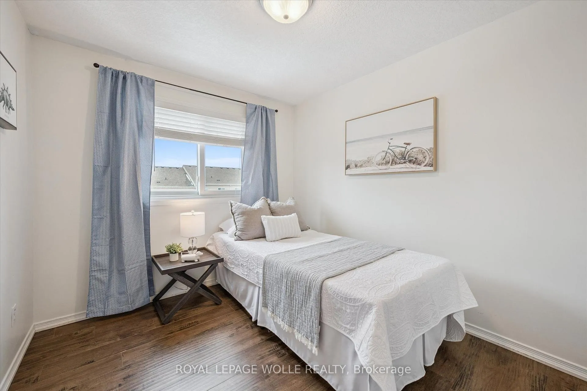 Photo 17 of 54 Madeleine Street, Kitchener, Huron Park — HOMEH