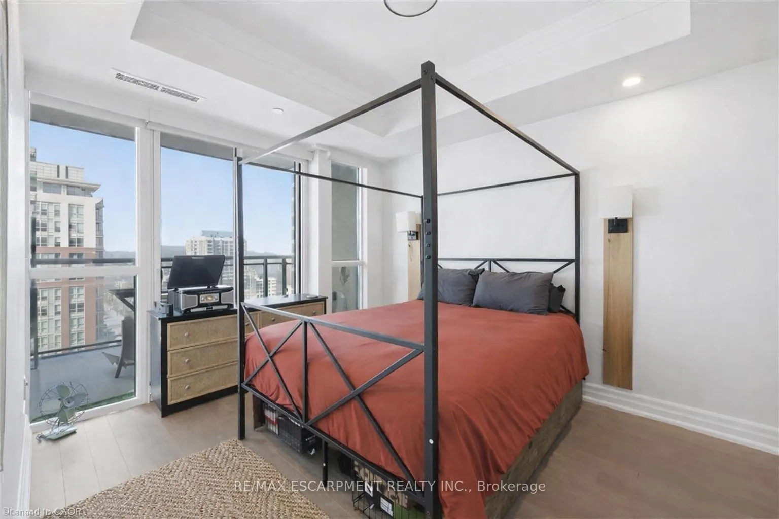 Photo 2 of Unit 1102, 2060 Lakeshore Road, Burlington, Brant — HOMEH