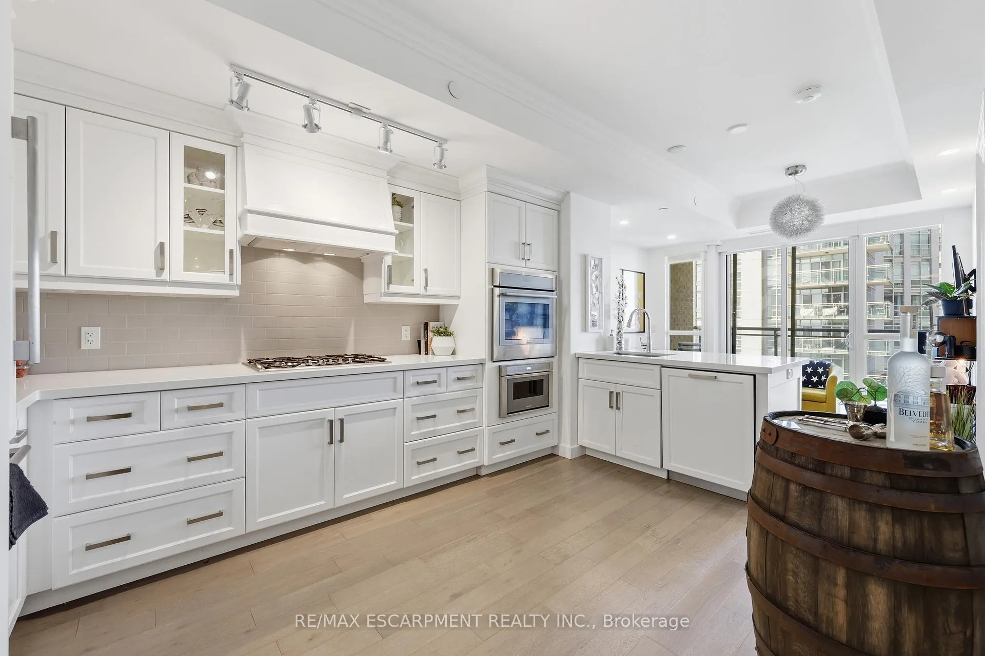 Photo 7 of Unit 1102, 2060 Lakeshore Road, Burlington, Brant — HOMEH